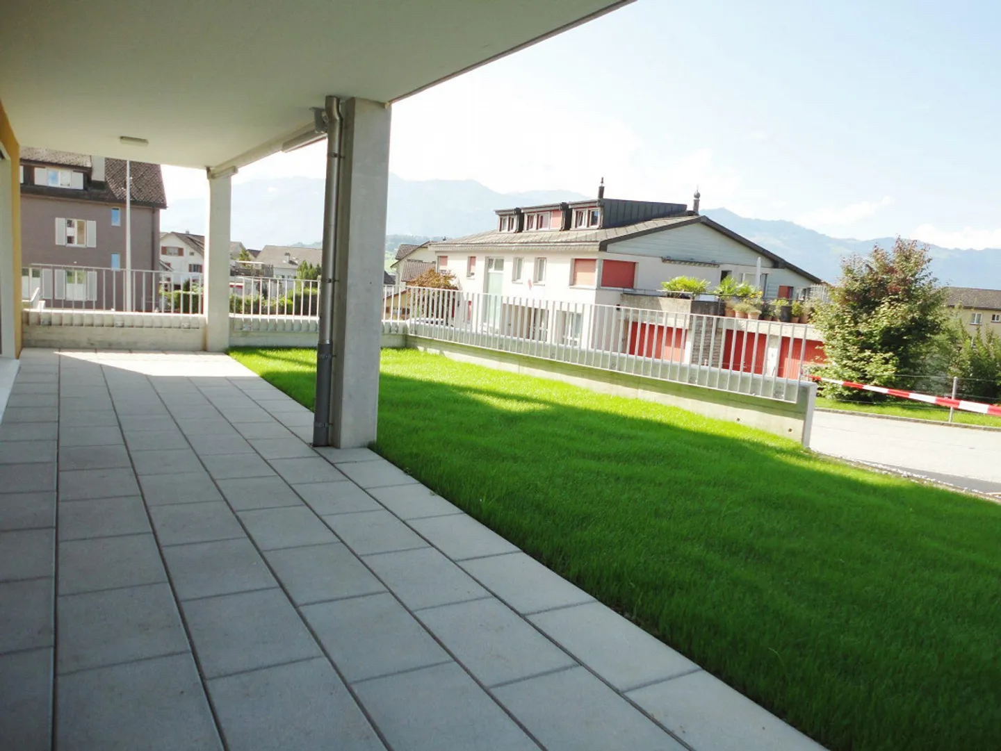 4.5-room apartment with garden seating area - Photo 7 of 8