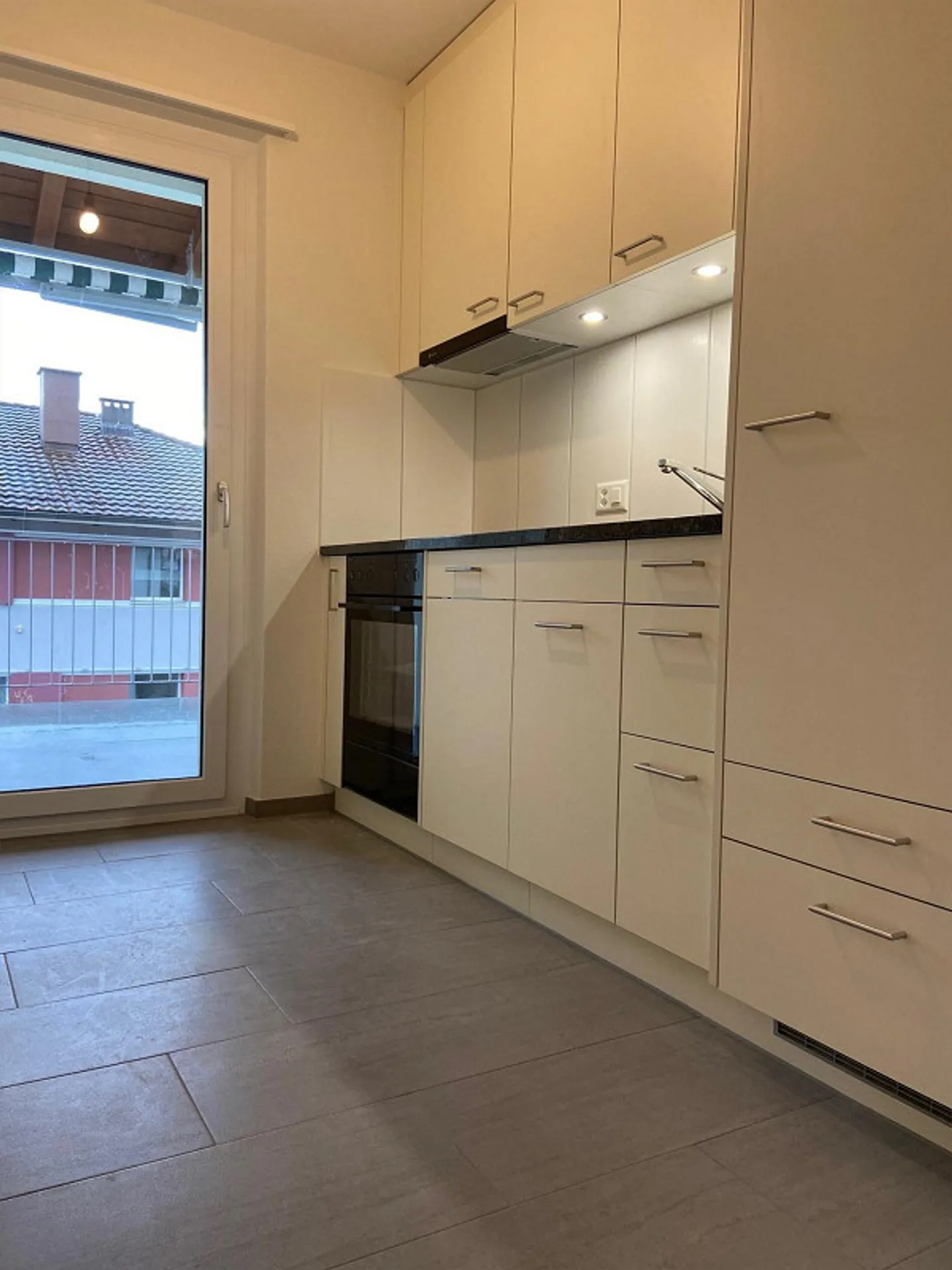 Vivre moderne, vivre détendu  Votre nouveau chez-vous à Ittigen - Photo 2 sur 7