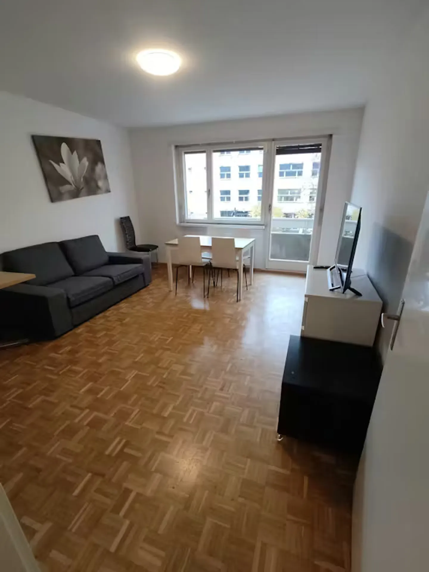 Charmante Wohnung in Basel - Foto 2 von 8