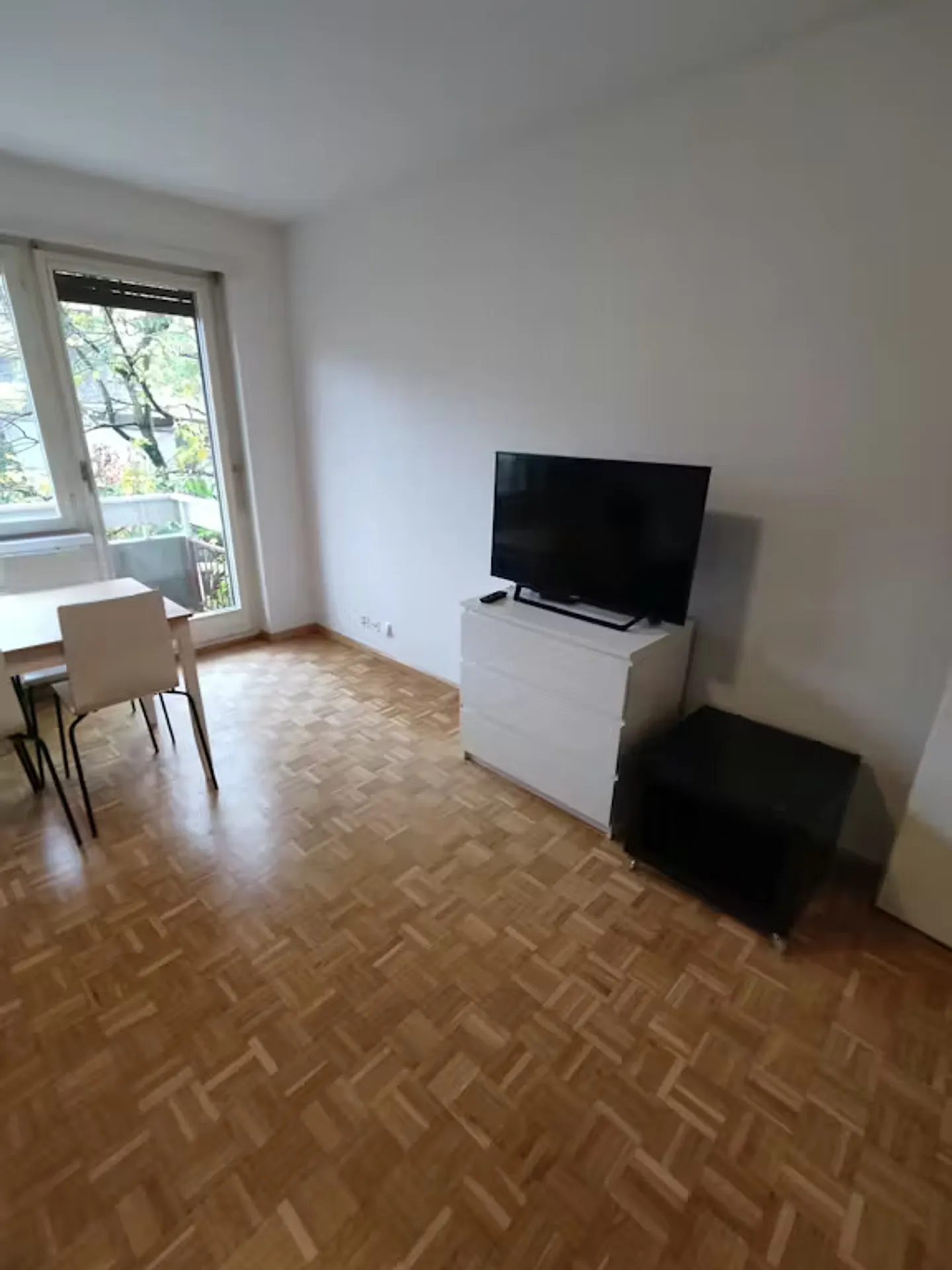Charmante Wohnung in Basel - Foto 3 von 8