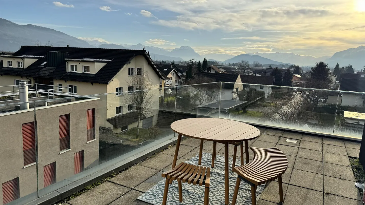 moderne Attikawohnung mit grosszügiger Terrasse - Foto 8 von 9