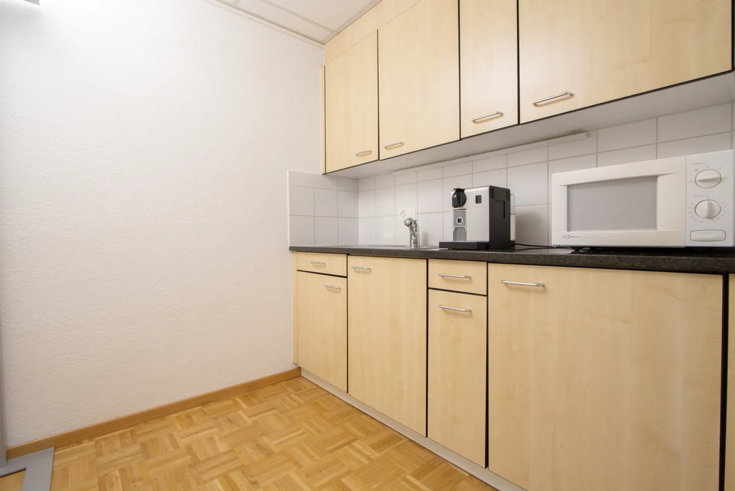 Spazio ufficio versatile ad Aarberg - Foto 2 di 18