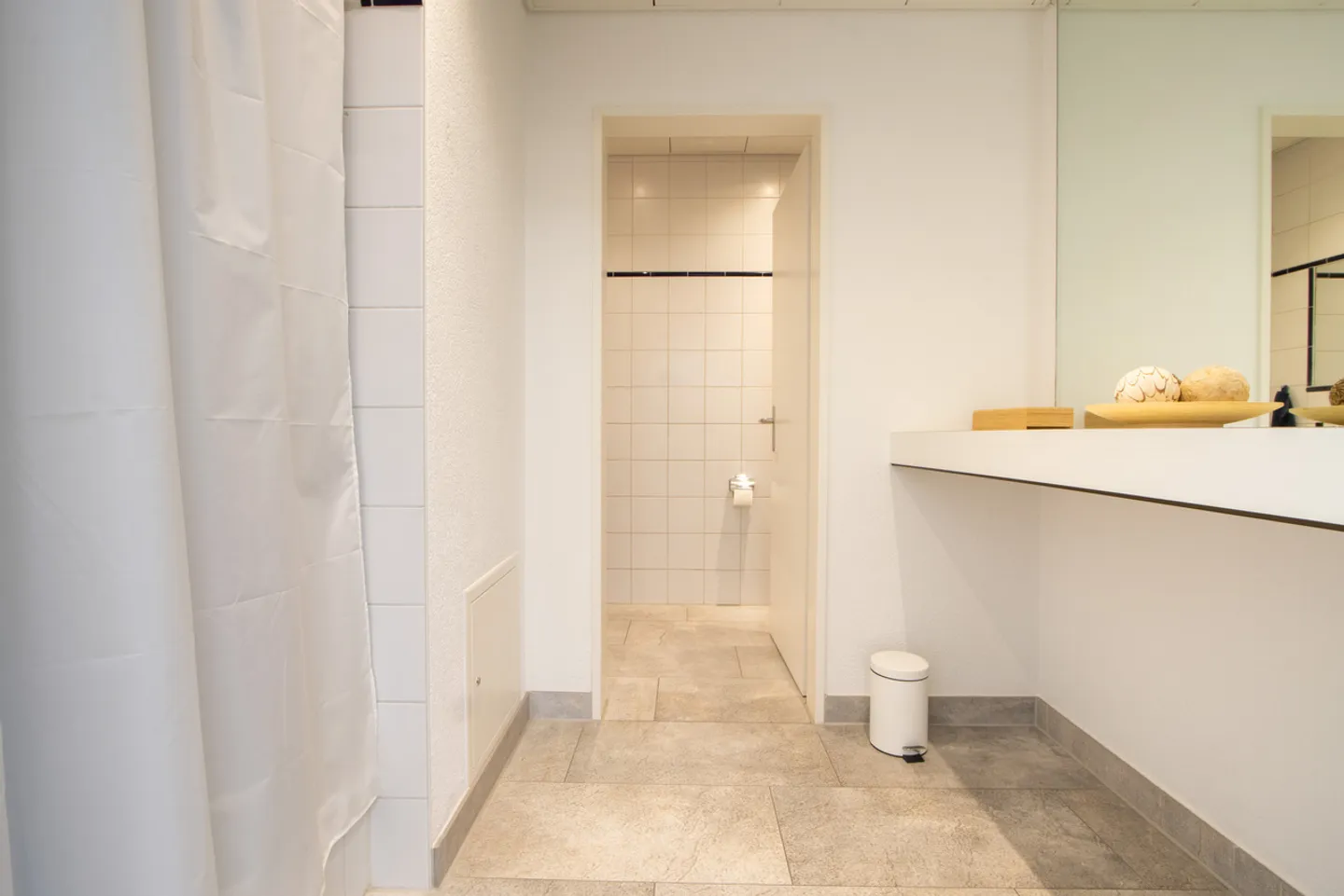 Spazio ufficio versatile ad Aarberg - Foto 6 di 18