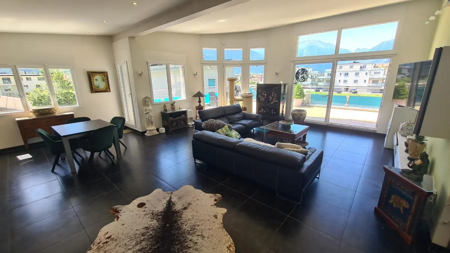 «Fully, superbe attique 190m2, ascenseur direct» - Photo 2 sur 3