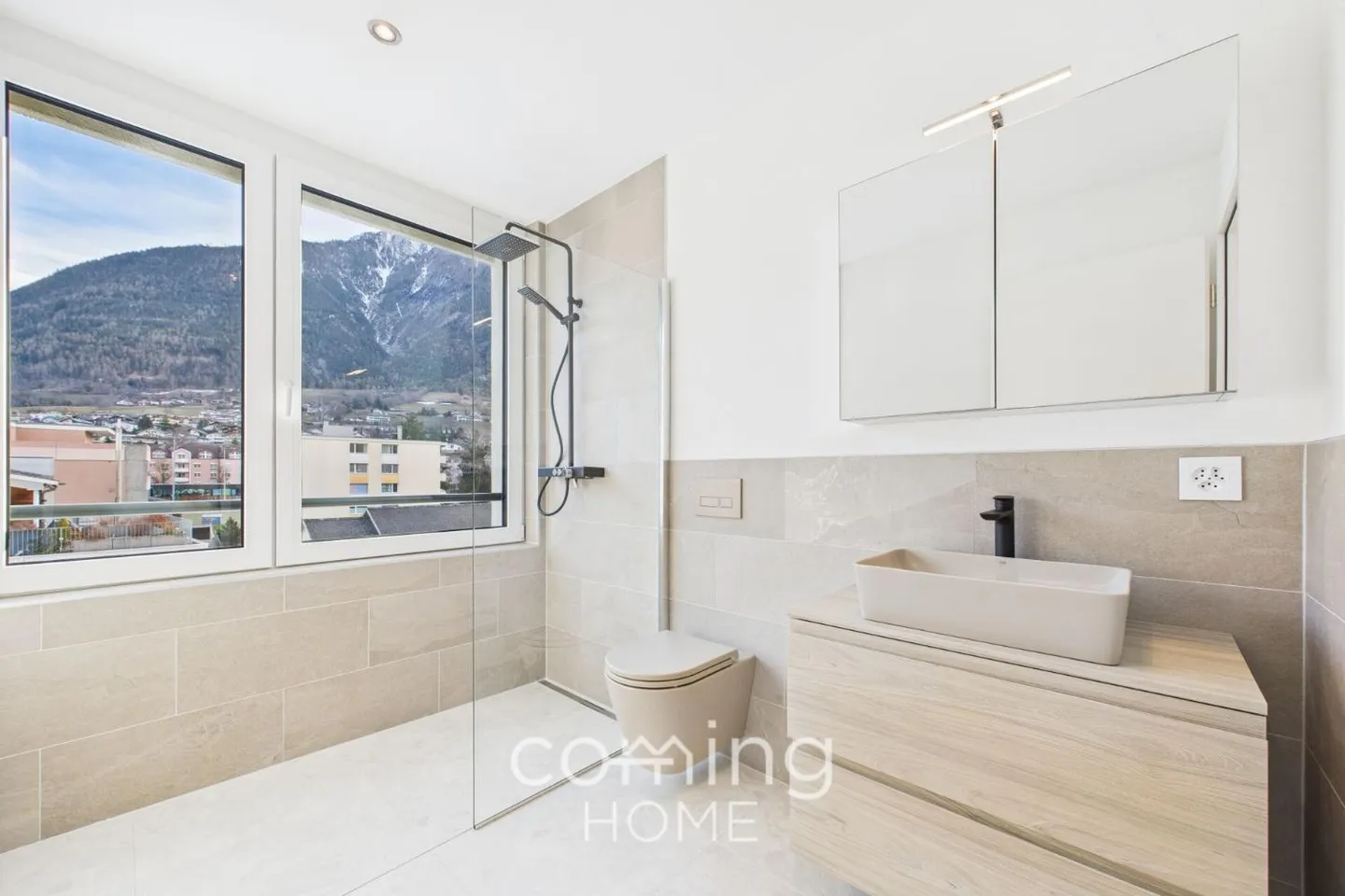 Appartement penthouse spacieux avec terrasse et balcon à Brig-Glis - Photo 8 sur 11