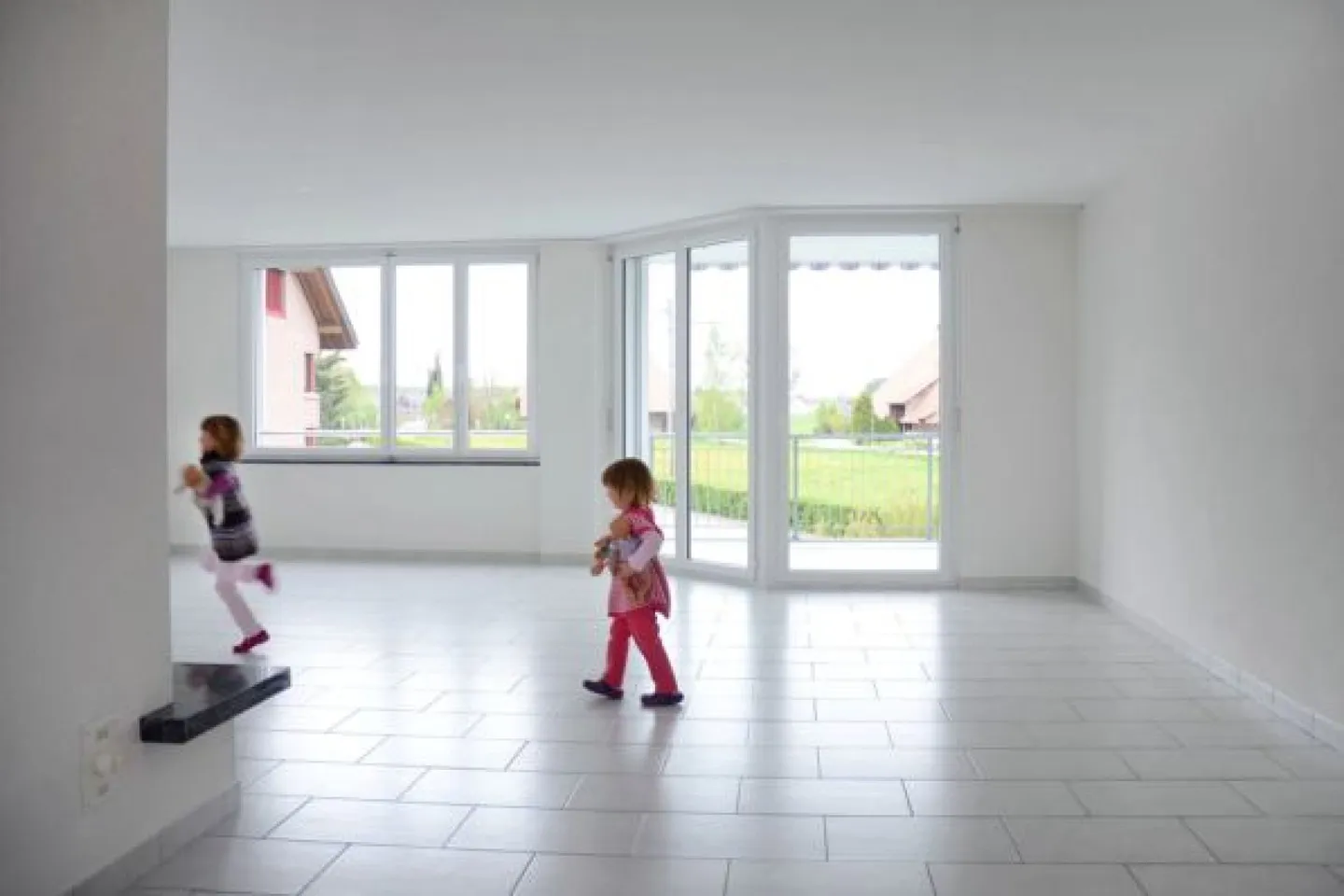 Appartement exclusif de 5 1/2 pièces au 1er étage avec vue panoramique dans un emplacement de premier ordre et calme - Photo 7 sur 13