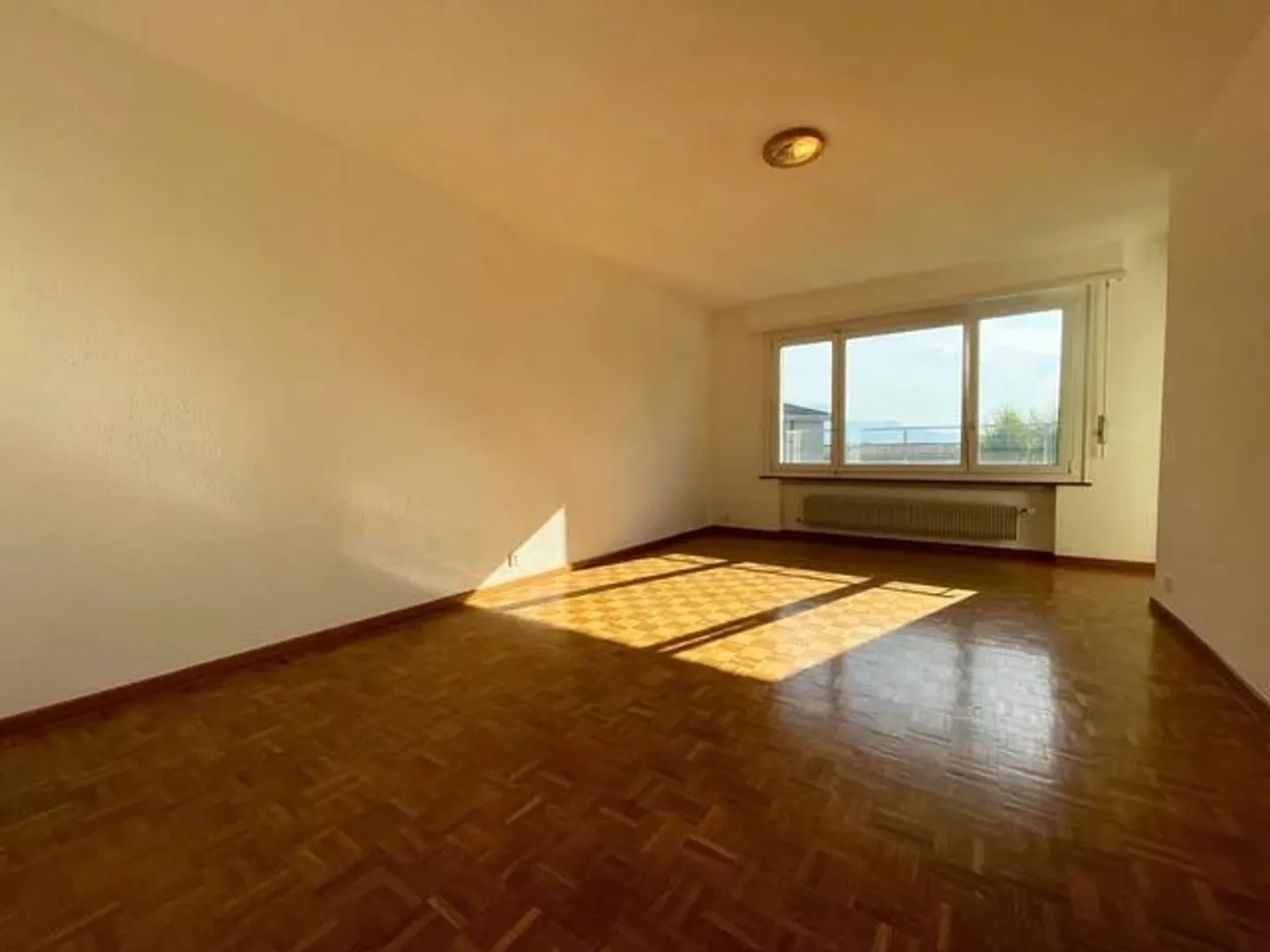 Bellissimo appartamento di 4.5 locali al 3° piano con balcone - Foto 8 di 13