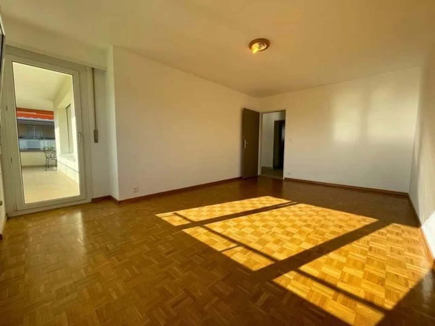 Bellissimo appartamento di 4.5 locali al 3° piano con balcone - Foto 9 di 13