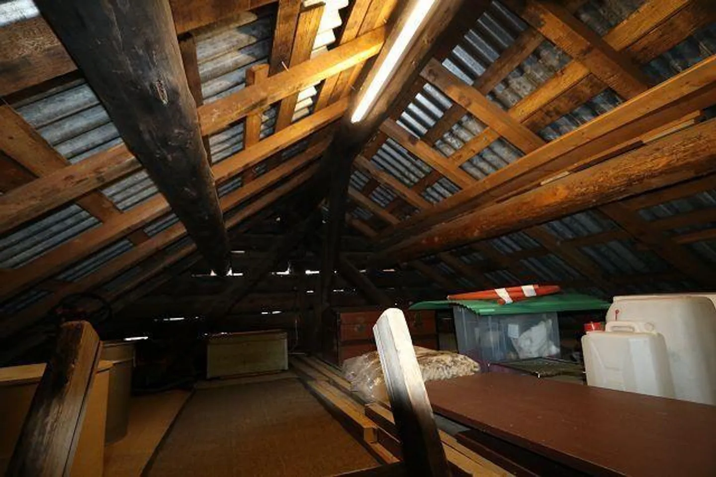 rustico di 3 locali con cortile e bellissima vista - Foto 10 di 17