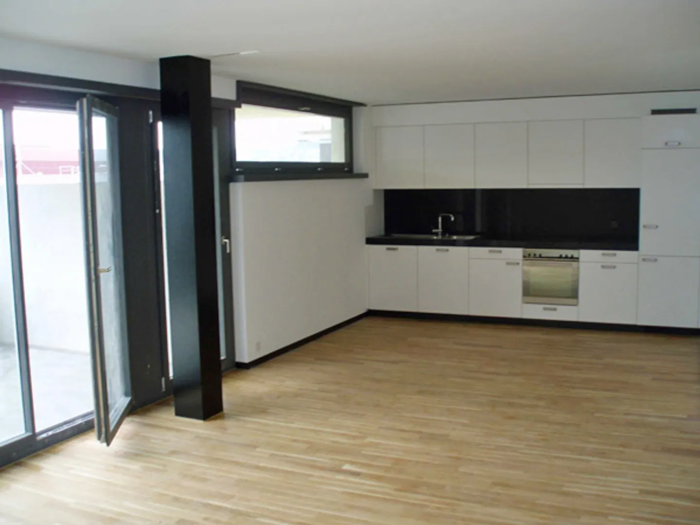 Geräumige 2.5-Zimmerwohnung - Foto 2 von 4