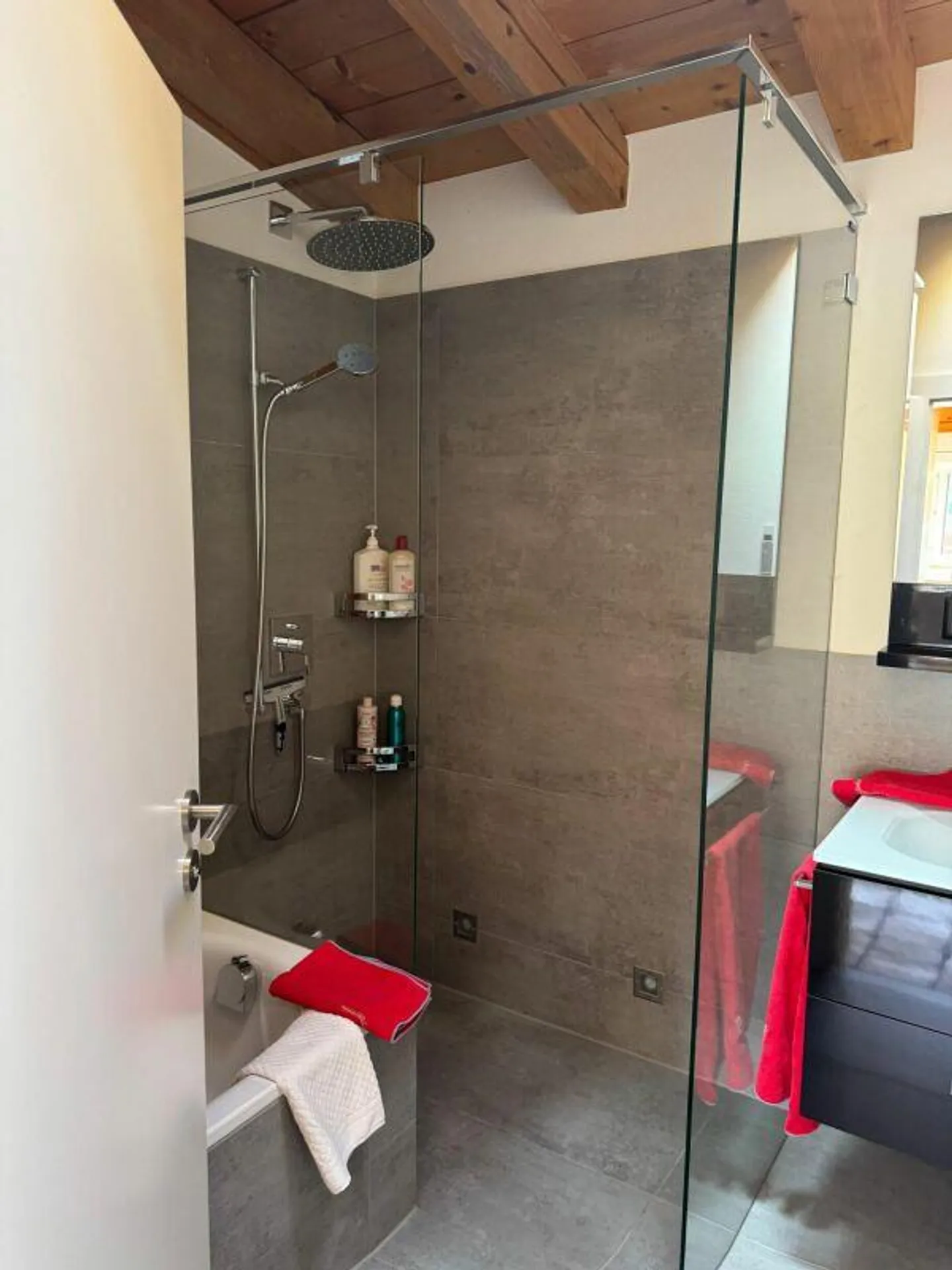 Heimelige 3.5-Zimmer-Dachwohnung - Foto 9 von 10