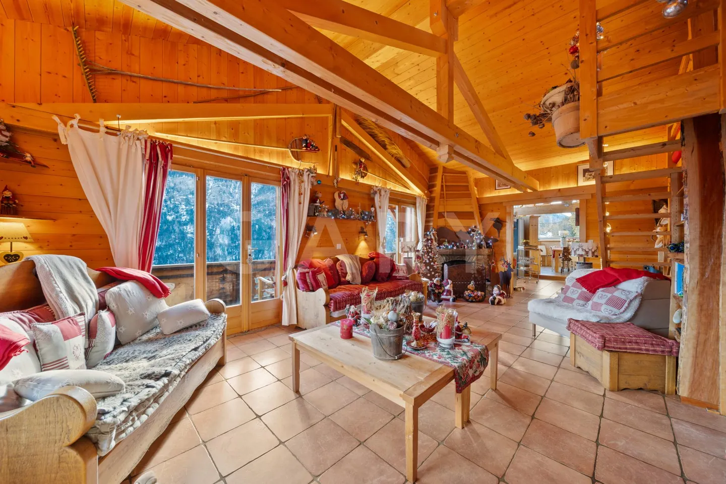 Exceptional Alpine Property at the Foot of the Ski Lifts - Photo 4 of 14
