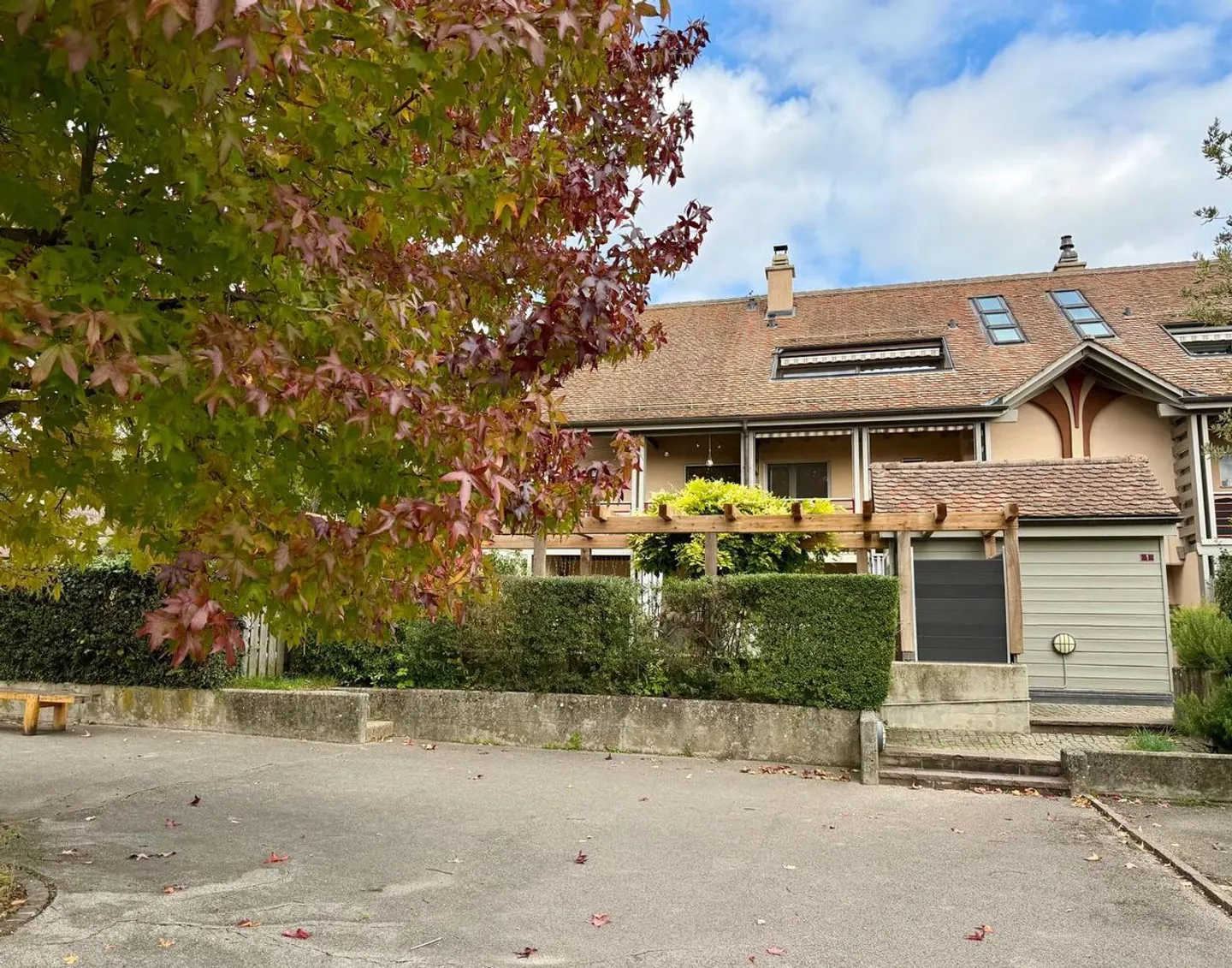 Wunderschönes renoviertes Duplex mit 4,5 Zimmern in ruhiger und grüner Umgebung - Foto 1 von 12