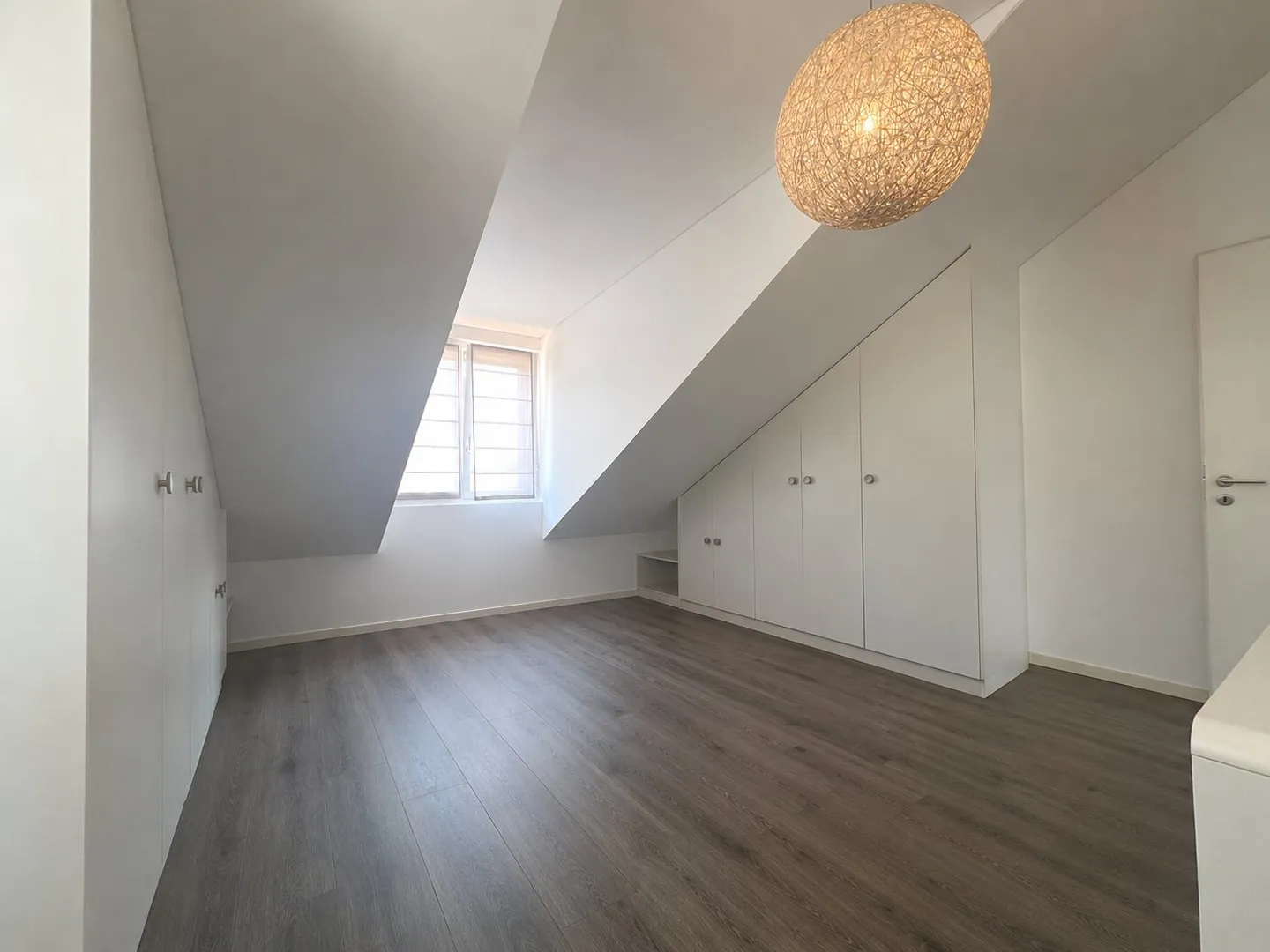 Penthouse for rent - Photo 4 of 7