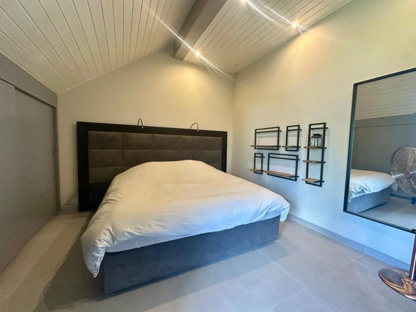 Wunderschönes renoviertes Duplex mit 4,5 Zimmern in ruhiger und grüner Umgebung - Foto 9 von 12