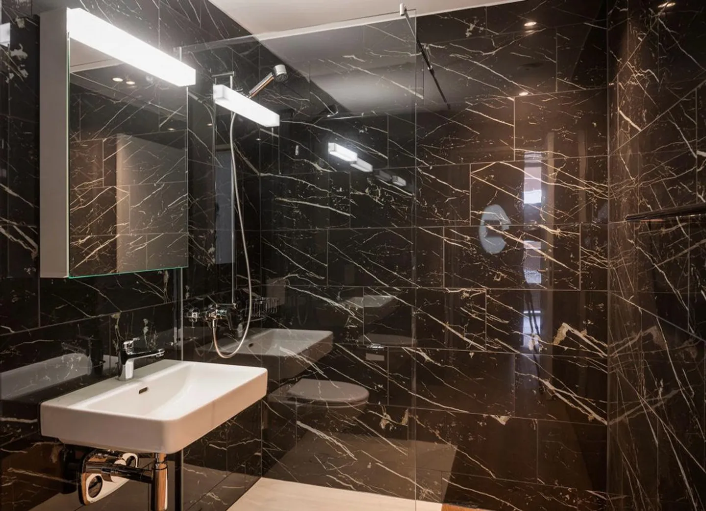 moderne 2.5 Zimmer Wohnung im Töss Zentrum - Foto 2 von 5