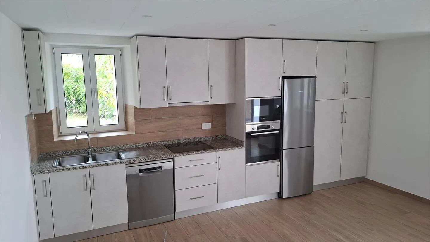Incantevole appartamento di 3,5 stanze in affitto - comfort moderno e posizione ideale - Foto 2 di 8