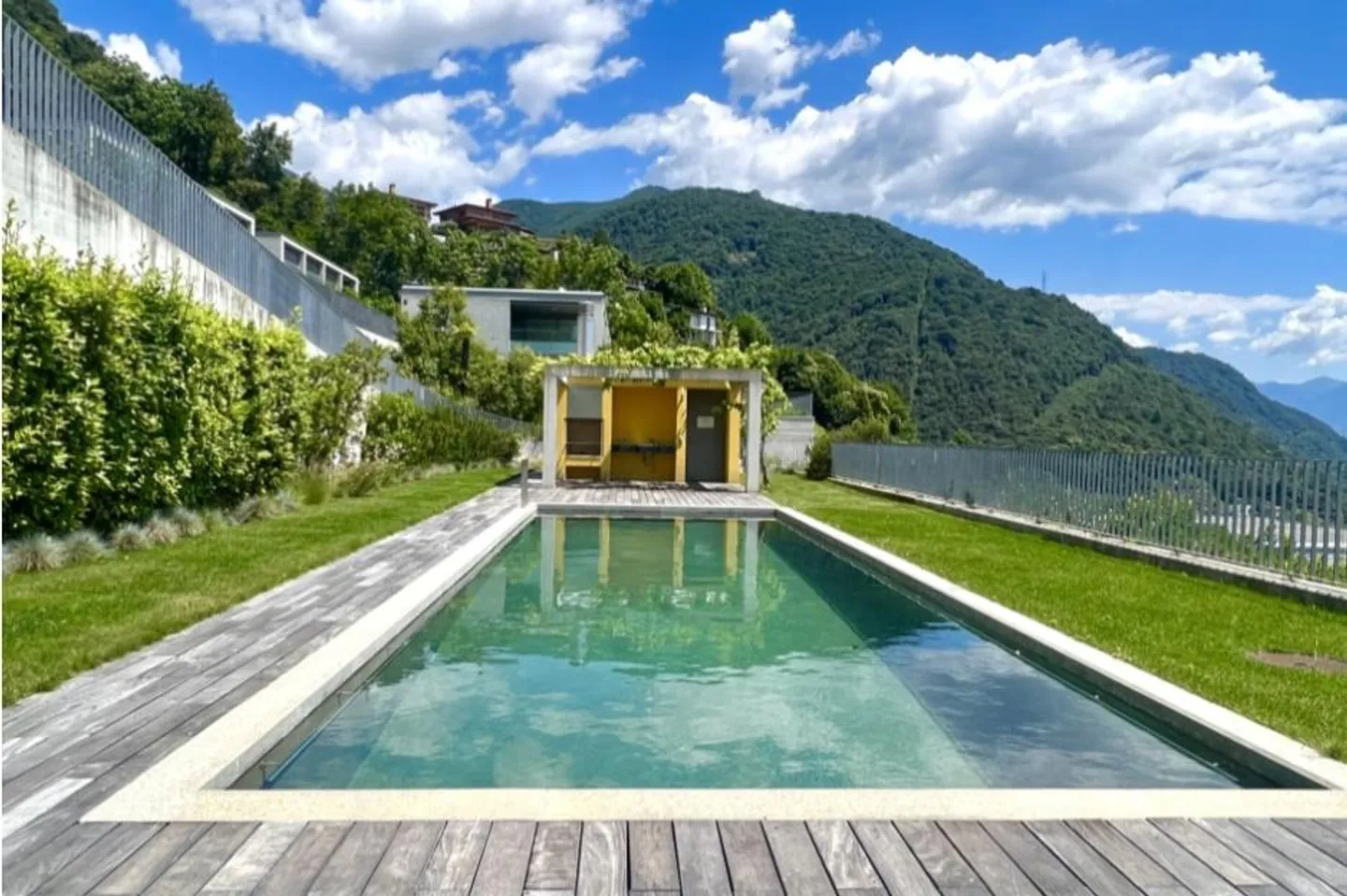 APPARTEMENT DE VACANCES RÊVEUR AVEC VUE SUR LE LAC DANS UN ENDROIT ENSOLEILLÉ - CONTRA, TESSIN - Photo 10 sur 10