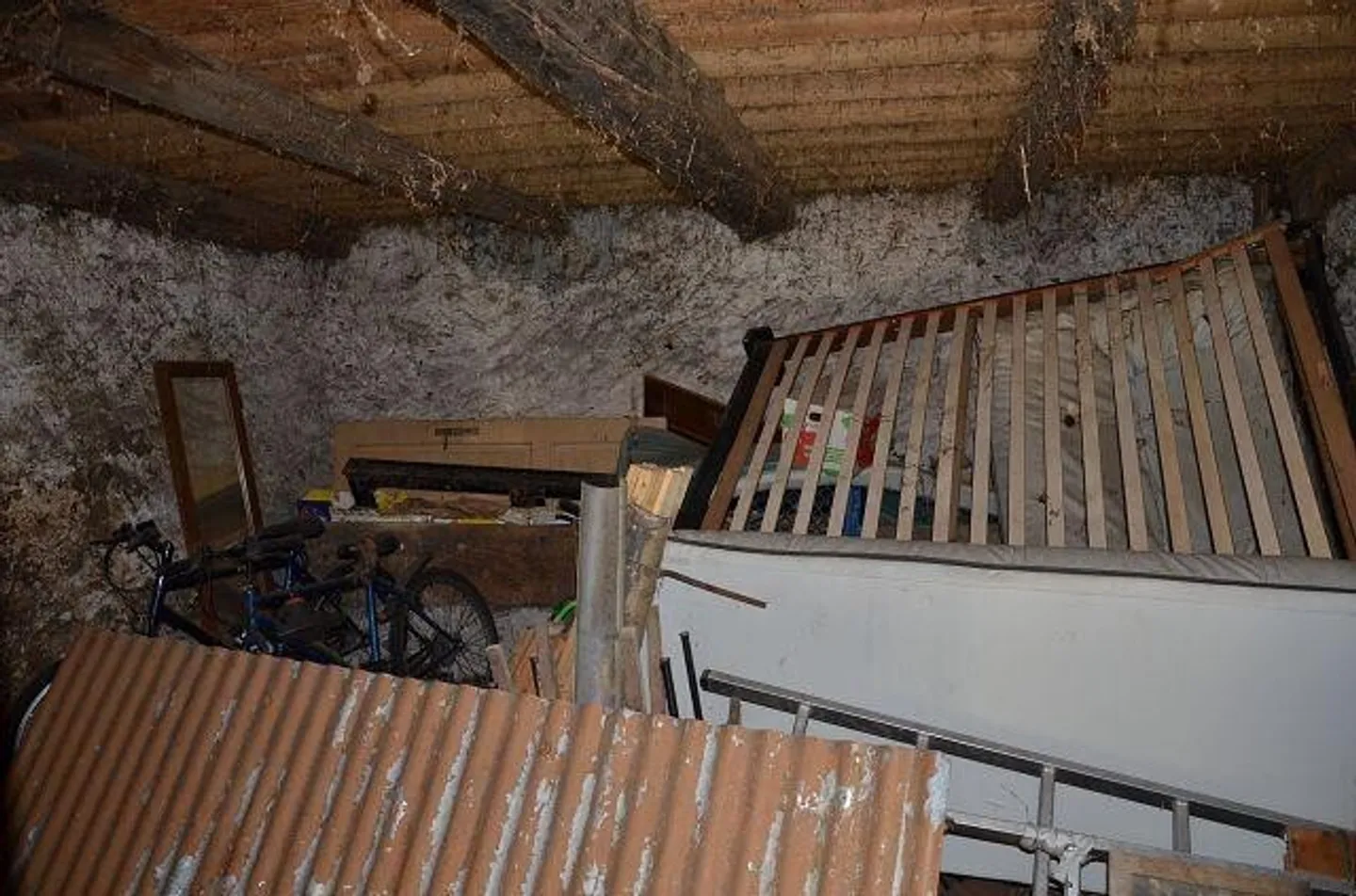 Großes Rustico im Dorfkern zum Ausbauen - Foto 2 von 13