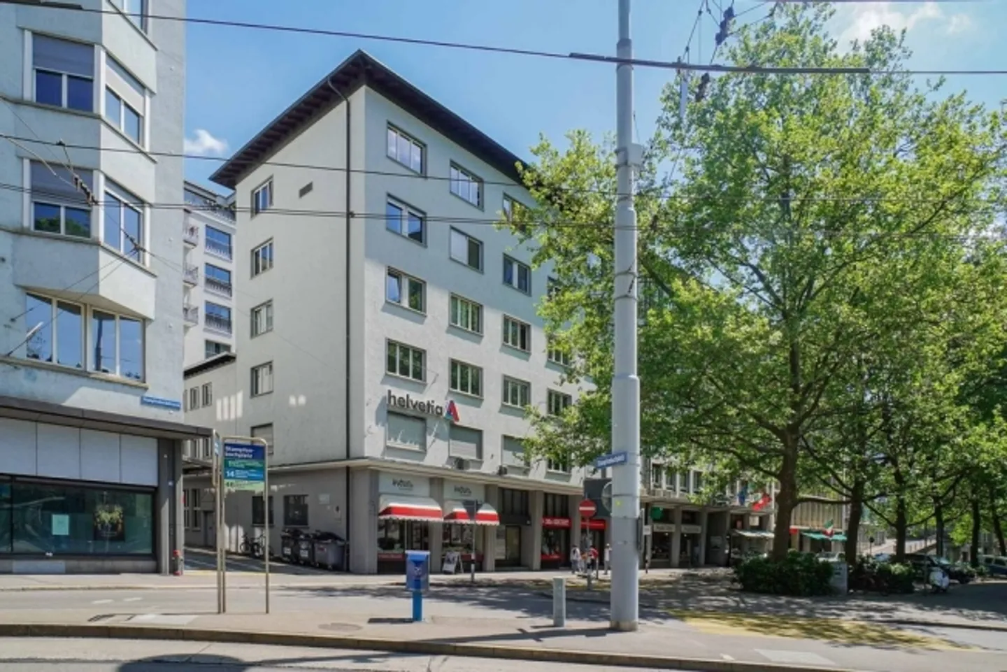 Emplacement idéal au Stampfenbachplatz - Proche de la gare principale - Photo 1 sur 12