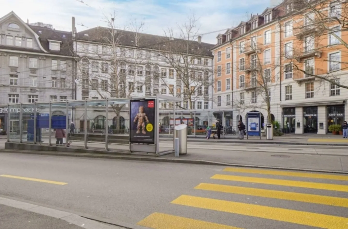 Emplacement idéal au Stampfenbachplatz - Proche de la gare principale - Photo 2 sur 12