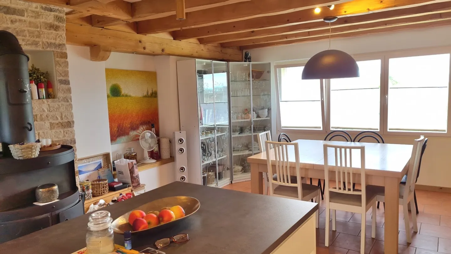 Belle maison rénovée et inhabituelle de 237 m2, avec beaucoup de charme ! - Photo 5 sur 19