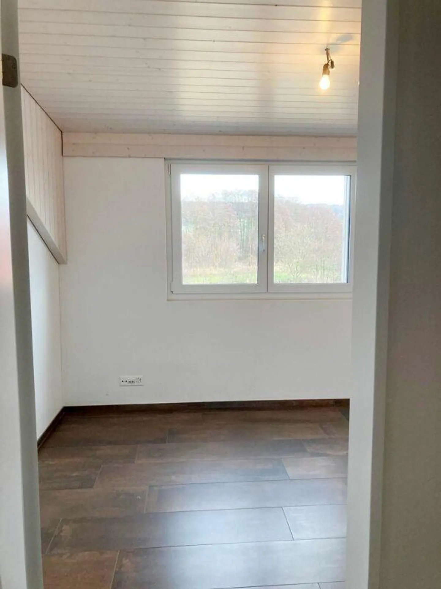 Luminoso appartamento mansardato di 3,5 locali con meravigliosa vista sul lago! - Foto 3 di 10