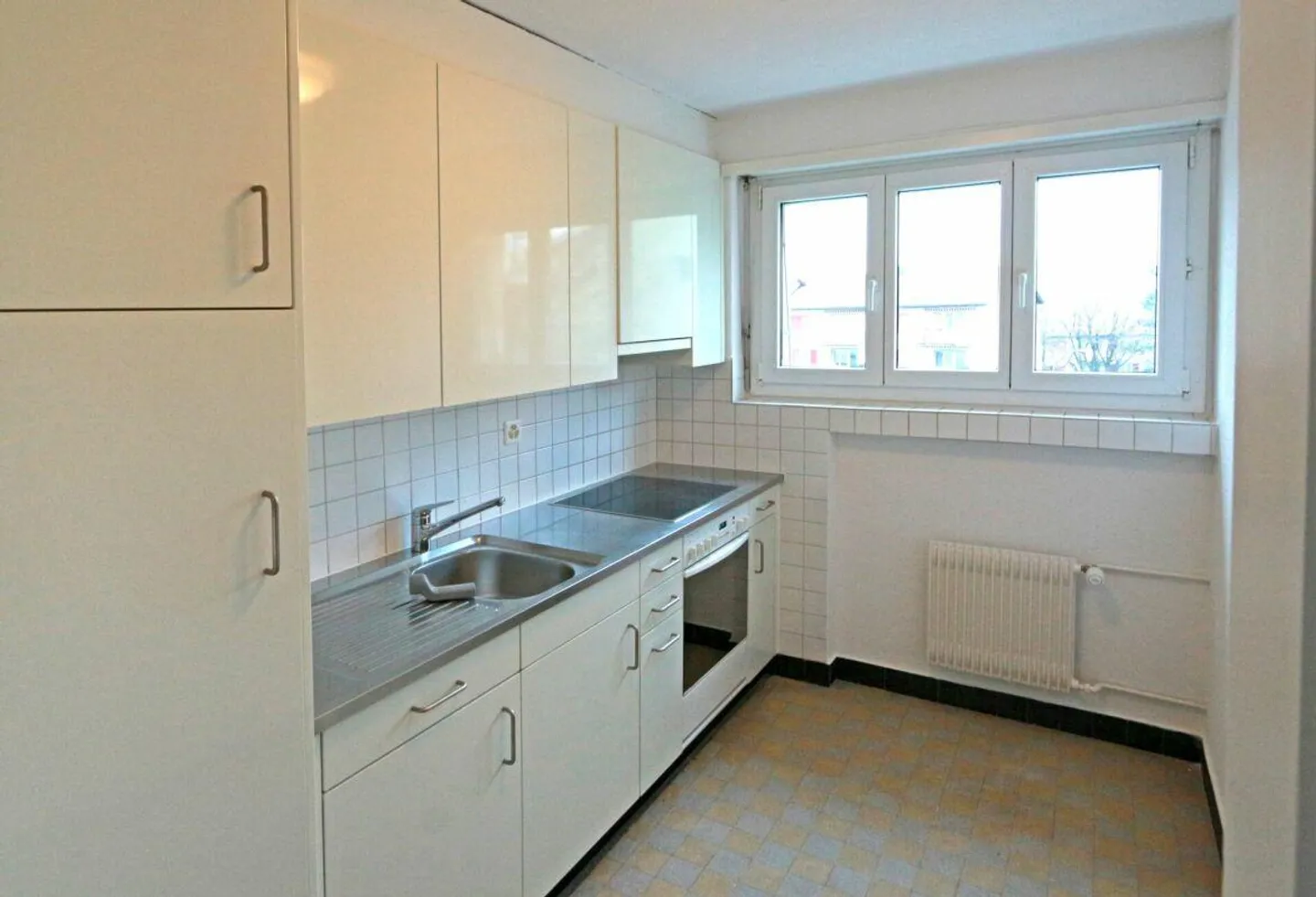 Living in the popular Wollishofen district limited until 30.09.2026 - Photo 4 of 6