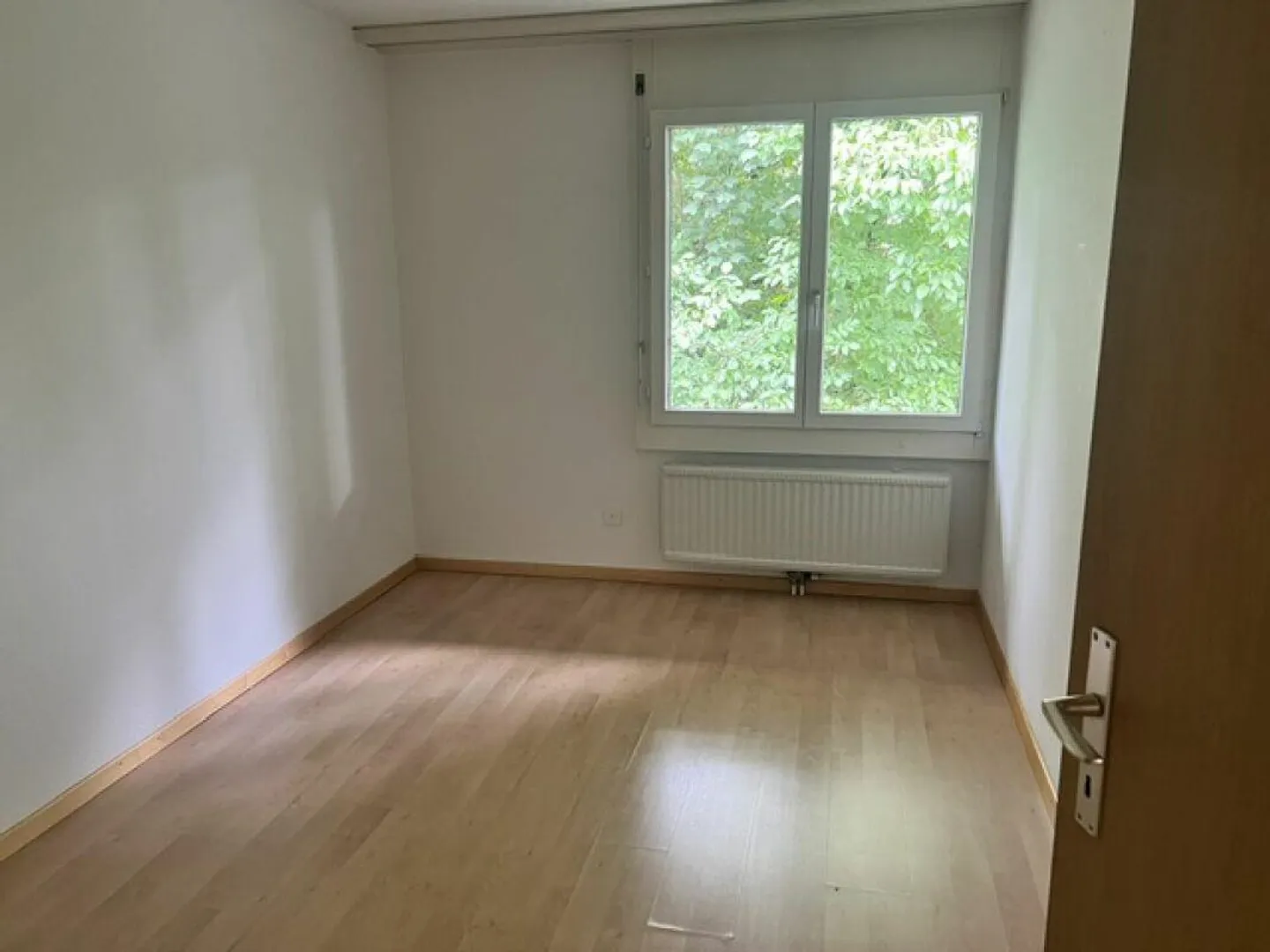 Quietly located 5.5-room maisonette apartment with balcony for rent - Photo 7 of 11