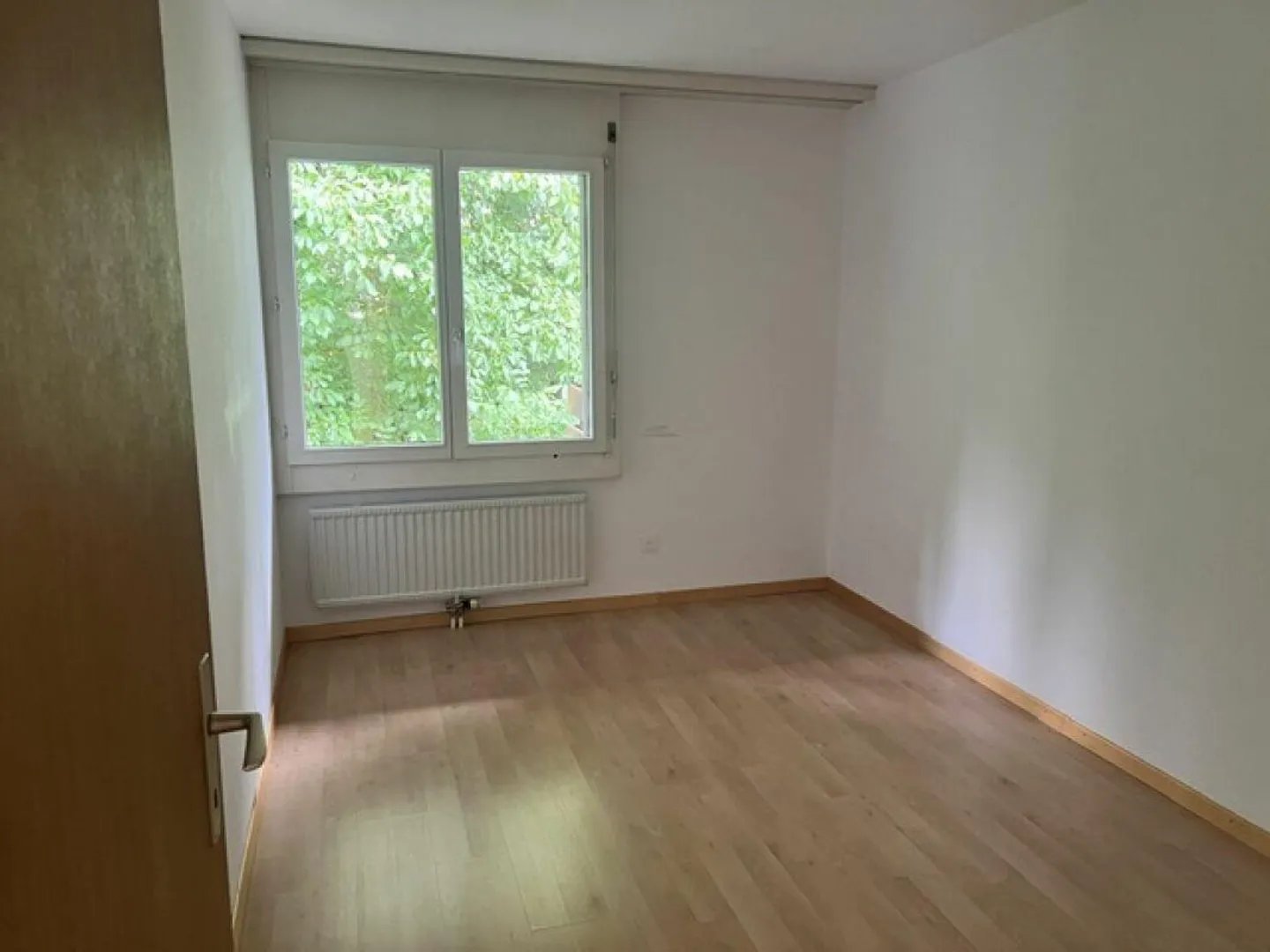 Quietly located 5.5-room maisonette apartment with balcony for rent - Photo 8 of 11
