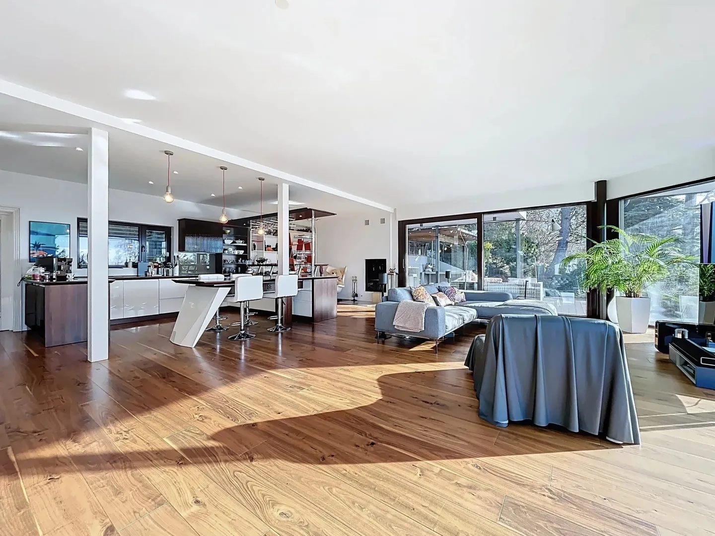 Villa in vendita - Foto 1 di 10