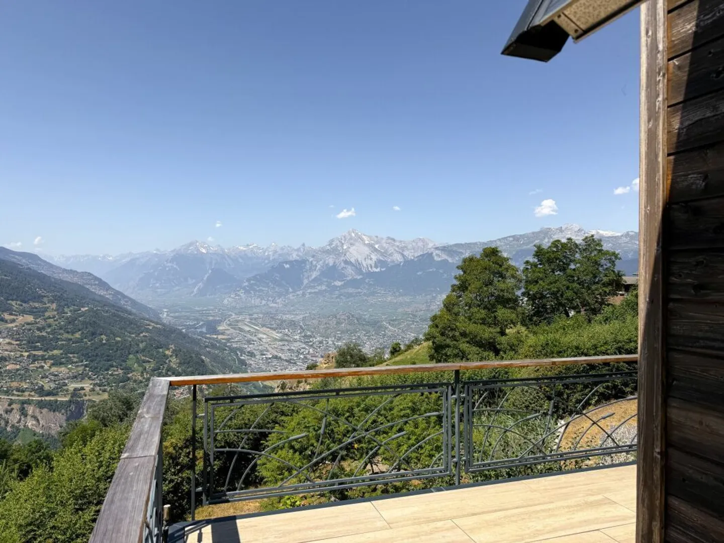 Magnificent chalet in Nax with exceptional panoramic view - Photo 6 of 13