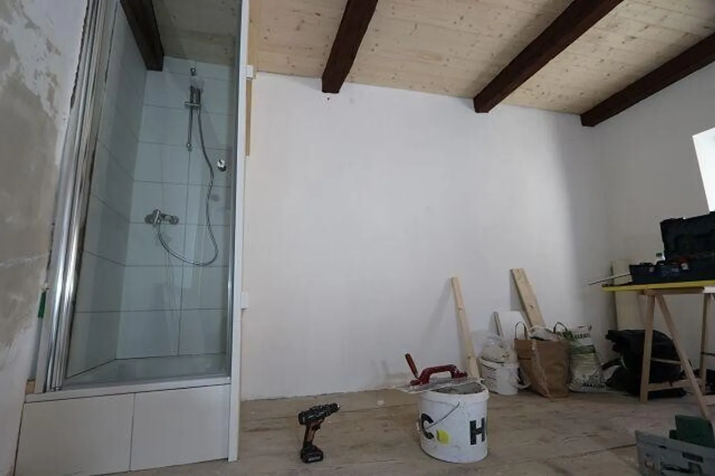 Casa di 4 locali con giardino con rustico da ristrutturare - Foto 9 di 12