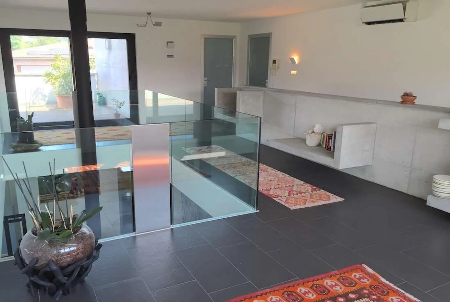 Ampia villa moderna a San Pietro di Stabio - Foto 7 di 13