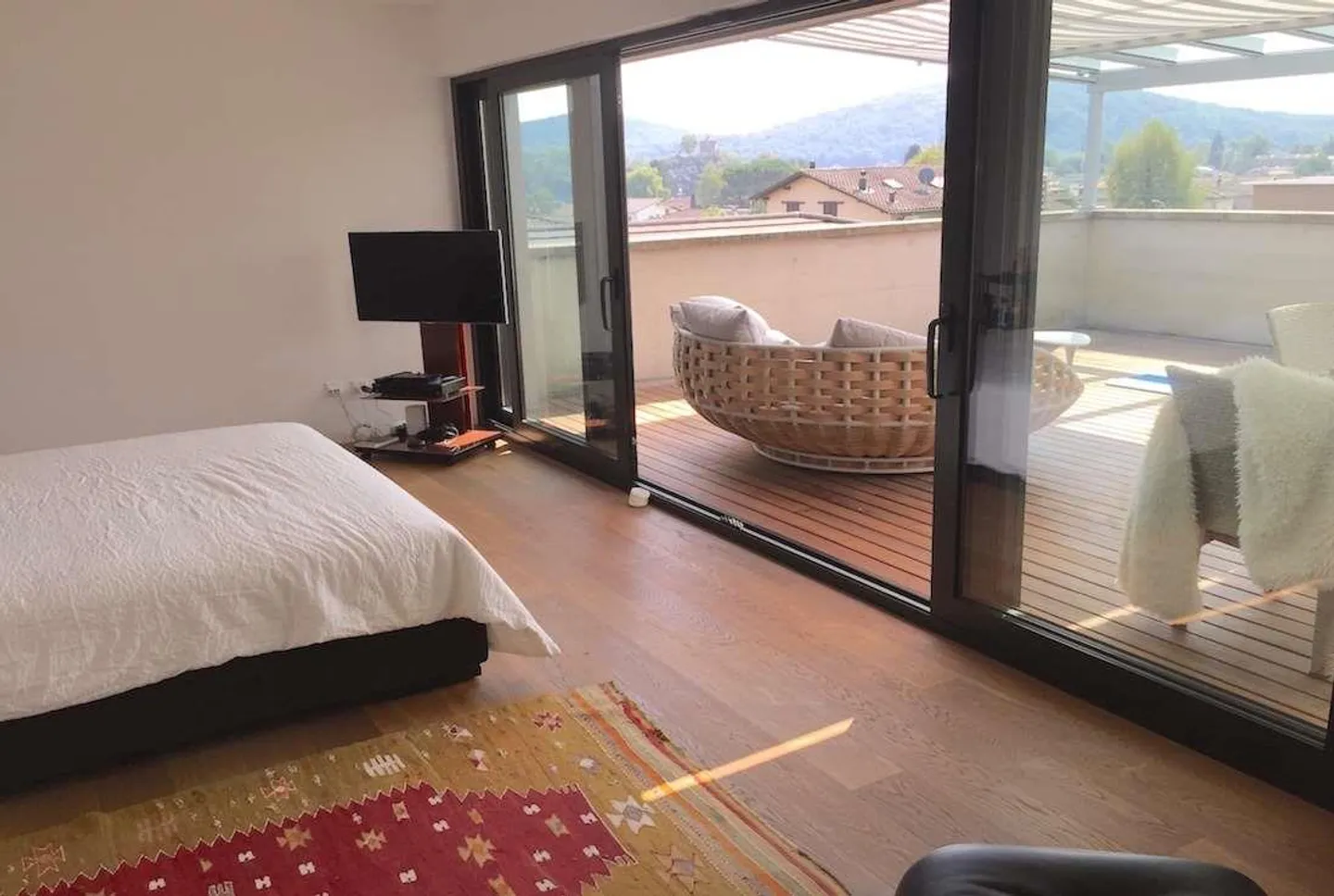 Ampia villa moderna a San Pietro di Stabio - Foto 9 di 13
