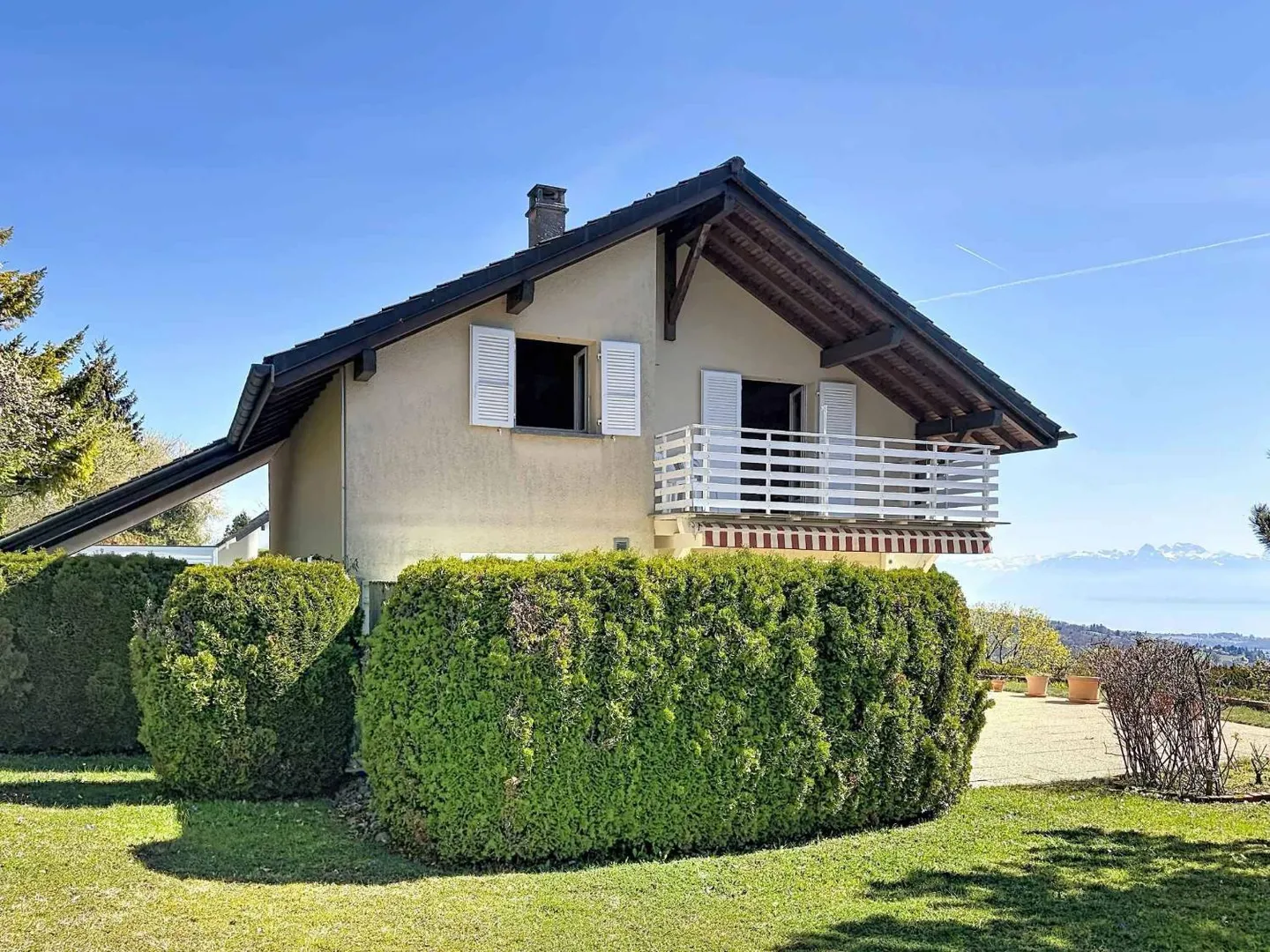 Villa Charmante avec Vue Lac - Photo 2 sur 13