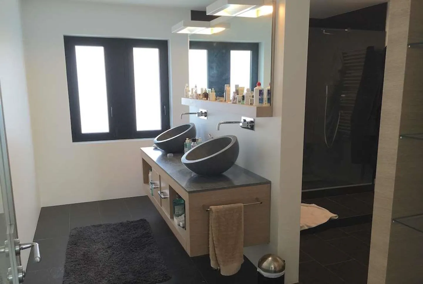 Ampia villa moderna a San Pietro di Stabio - Foto 11 di 13