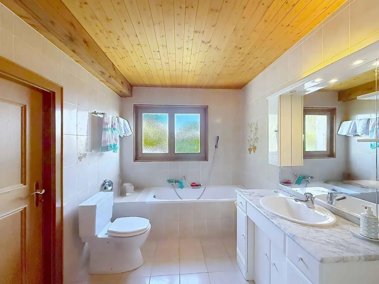 Villa Charmante avec Vue Lac - Photo 12 sur 13