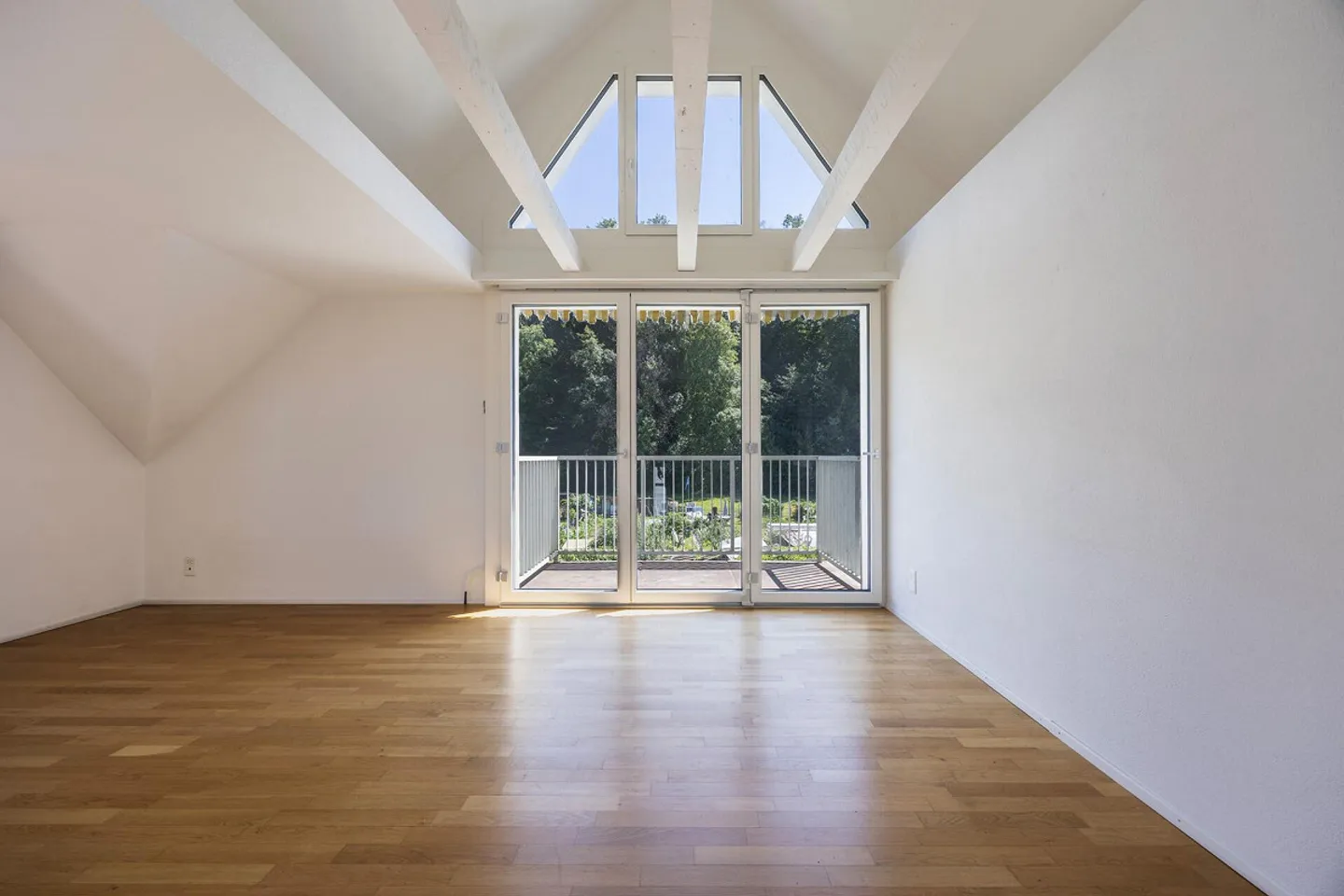 5.5-room single-family house with a separate apartment - Photo 8 of 15
