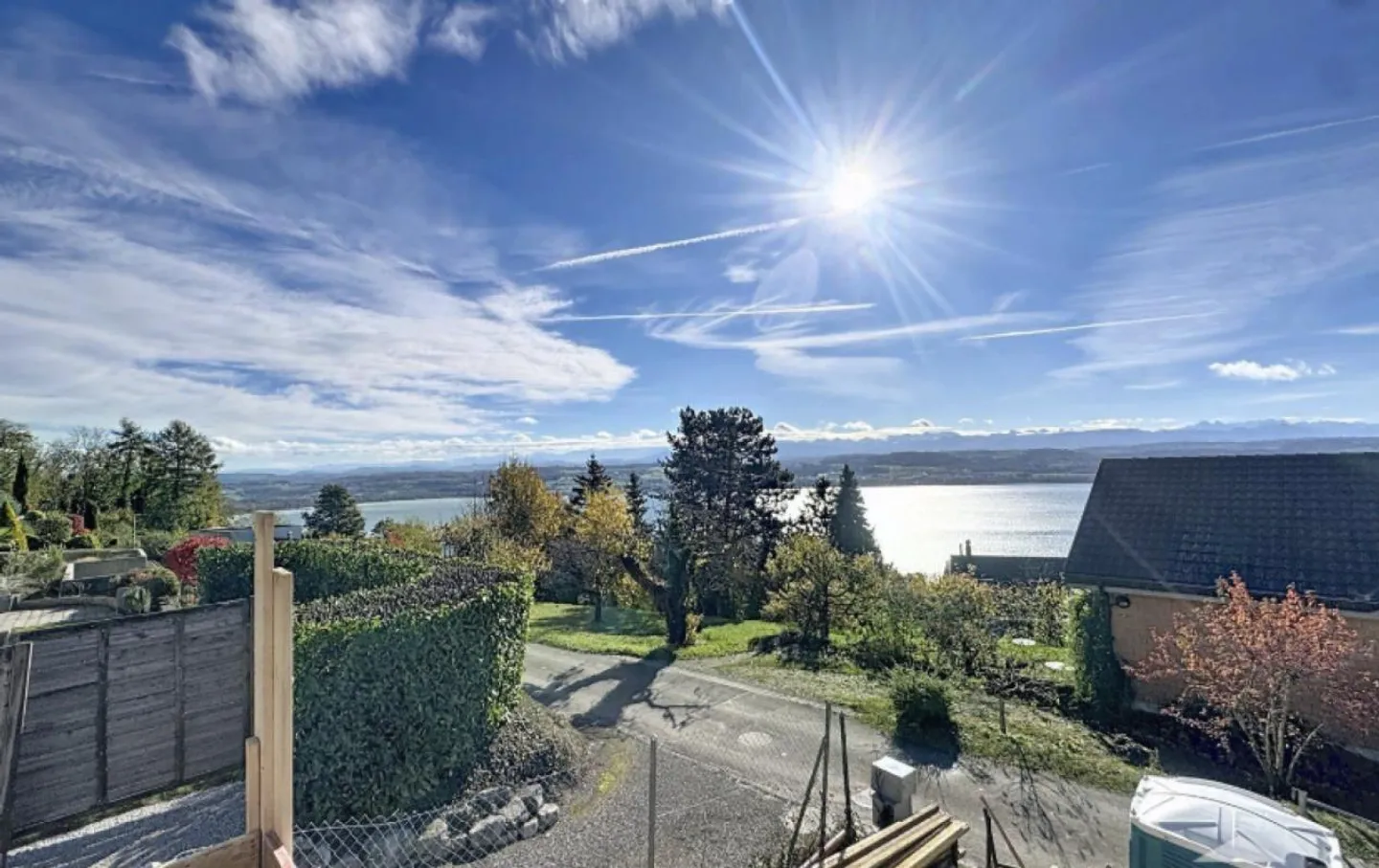 Luxury property with large terrace and direct view of Lake Murten - Photo 3 of 3