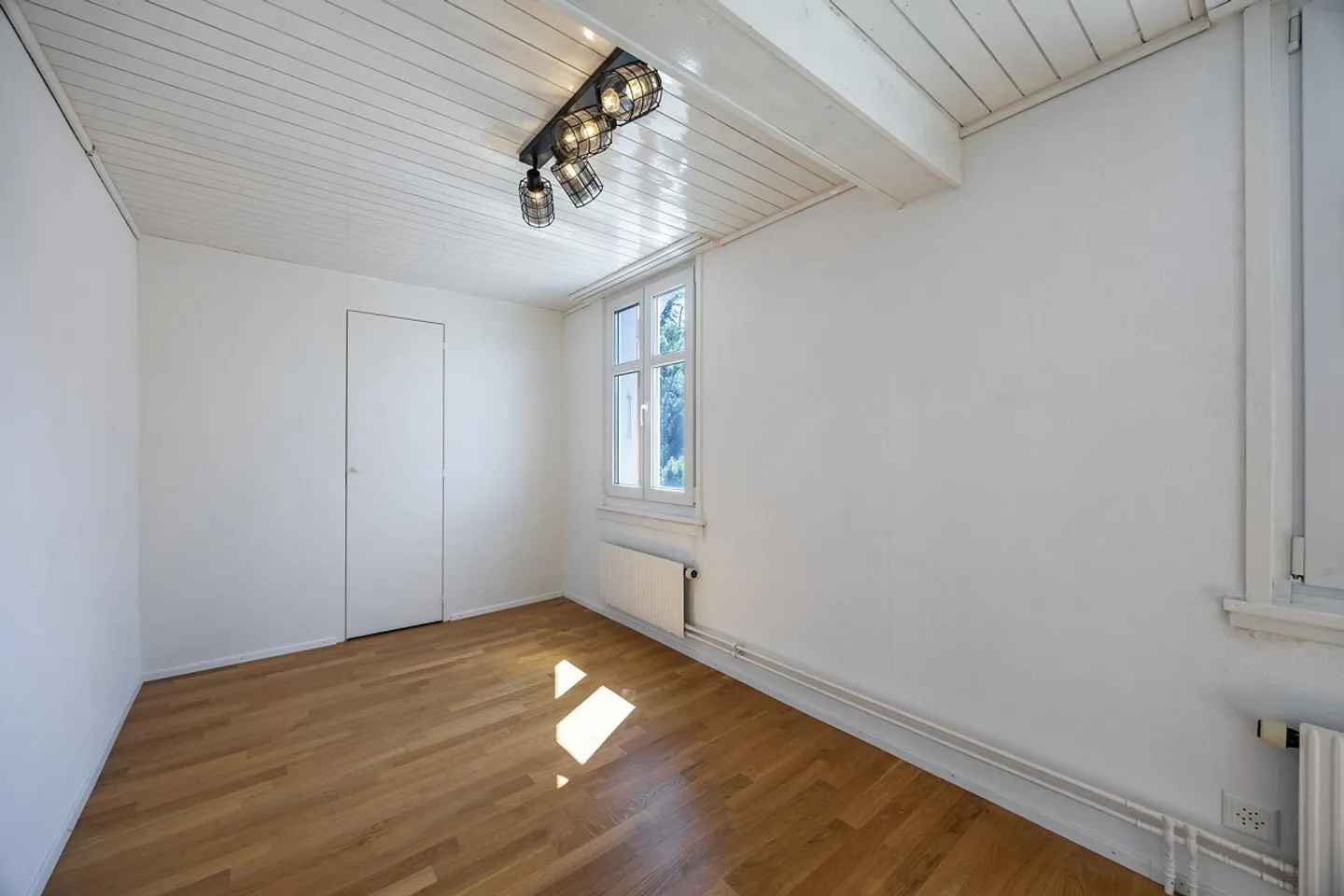 5.5-room single-family house with a separate apartment - Photo 11 of 15