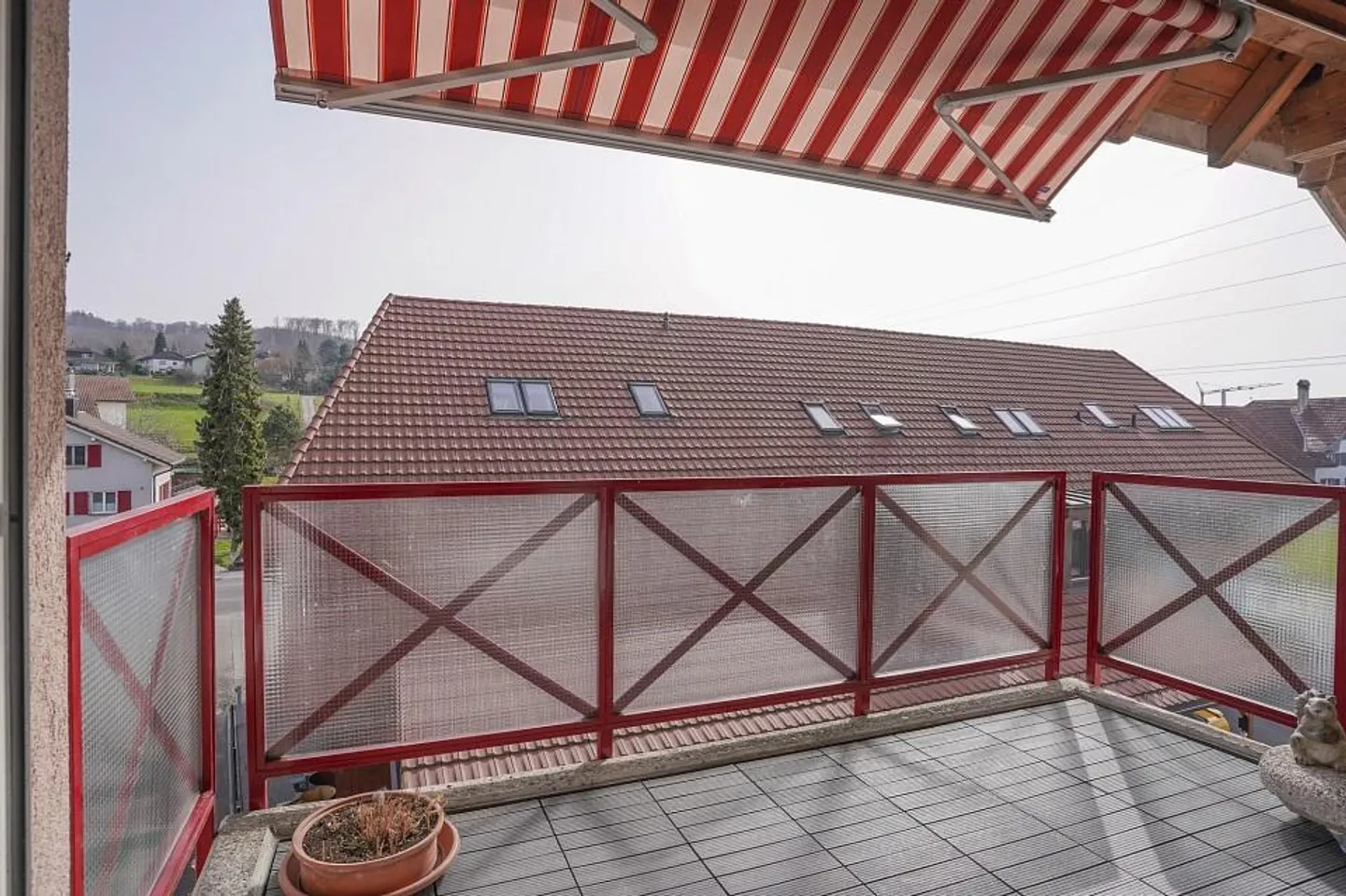 Charmante appartement sous les combles de 90 m² - près du lac de Morat - Photo 11 sur 13