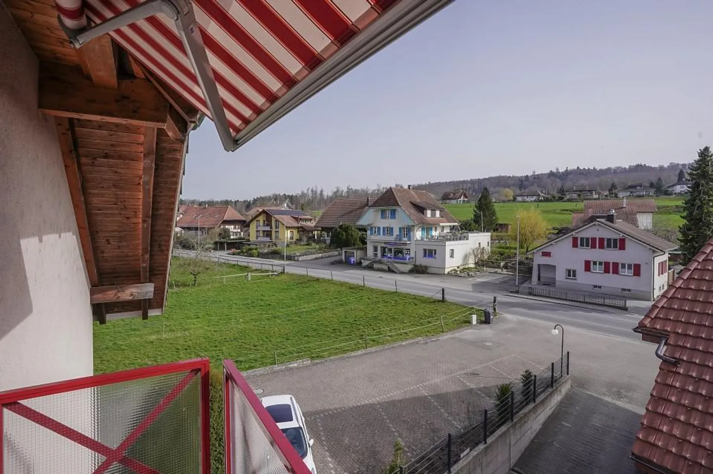 Charmante appartement sous les combles de 90 m² - près du lac de Morat - Photo 12 sur 13