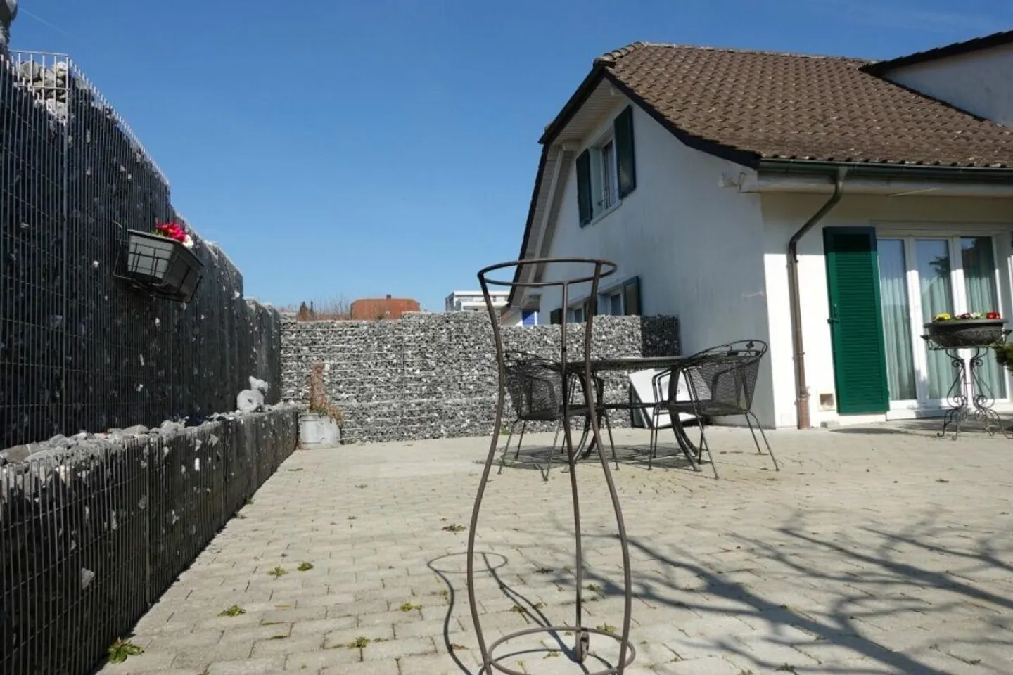 Casa unifamiliare con grande giardino - Foto 17 di 30