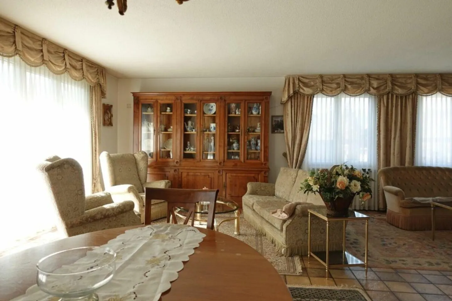 Casa unifamiliare con grande giardino - Foto 22 di 30
