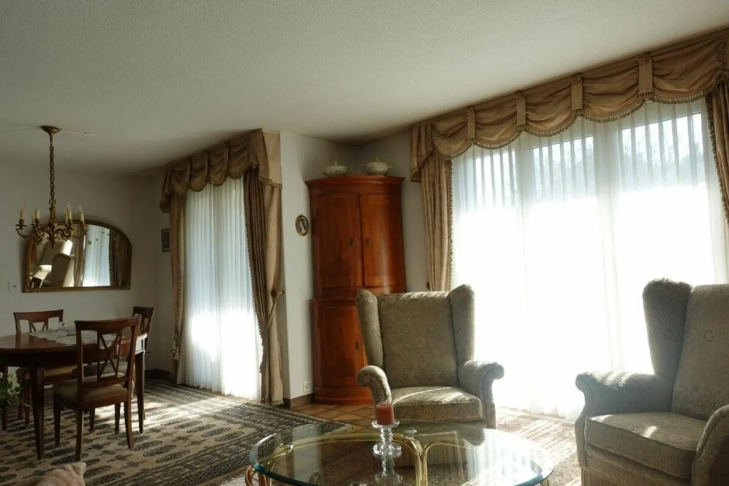 Casa unifamiliare con grande giardino - Foto 23 di 30