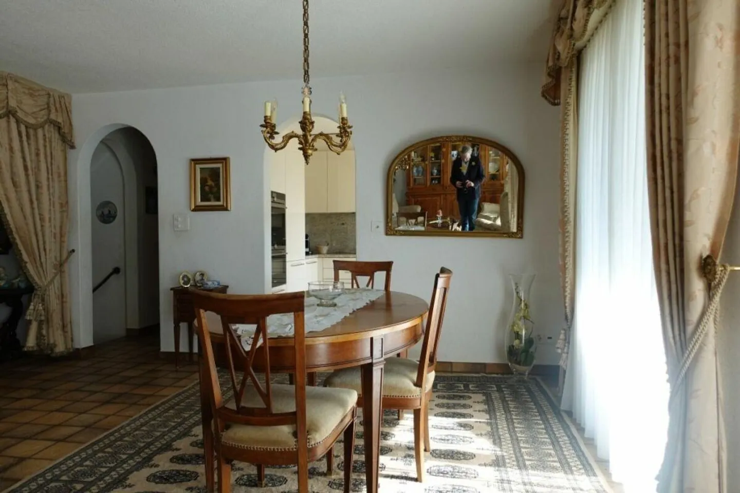 Casa unifamiliare con grande giardino - Foto 24 di 30