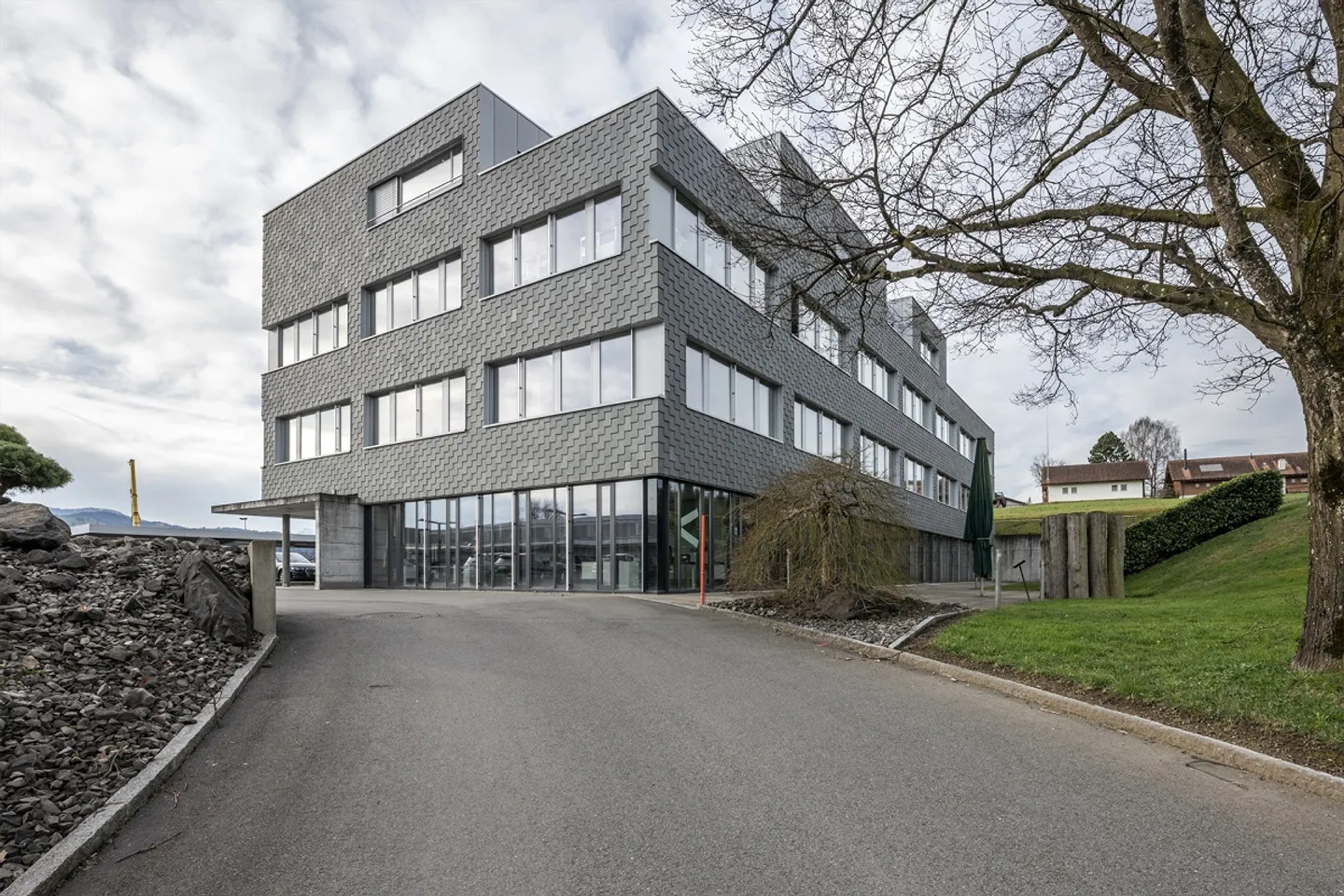 Attractive Office Space in Baar - Photo 1 of 8
