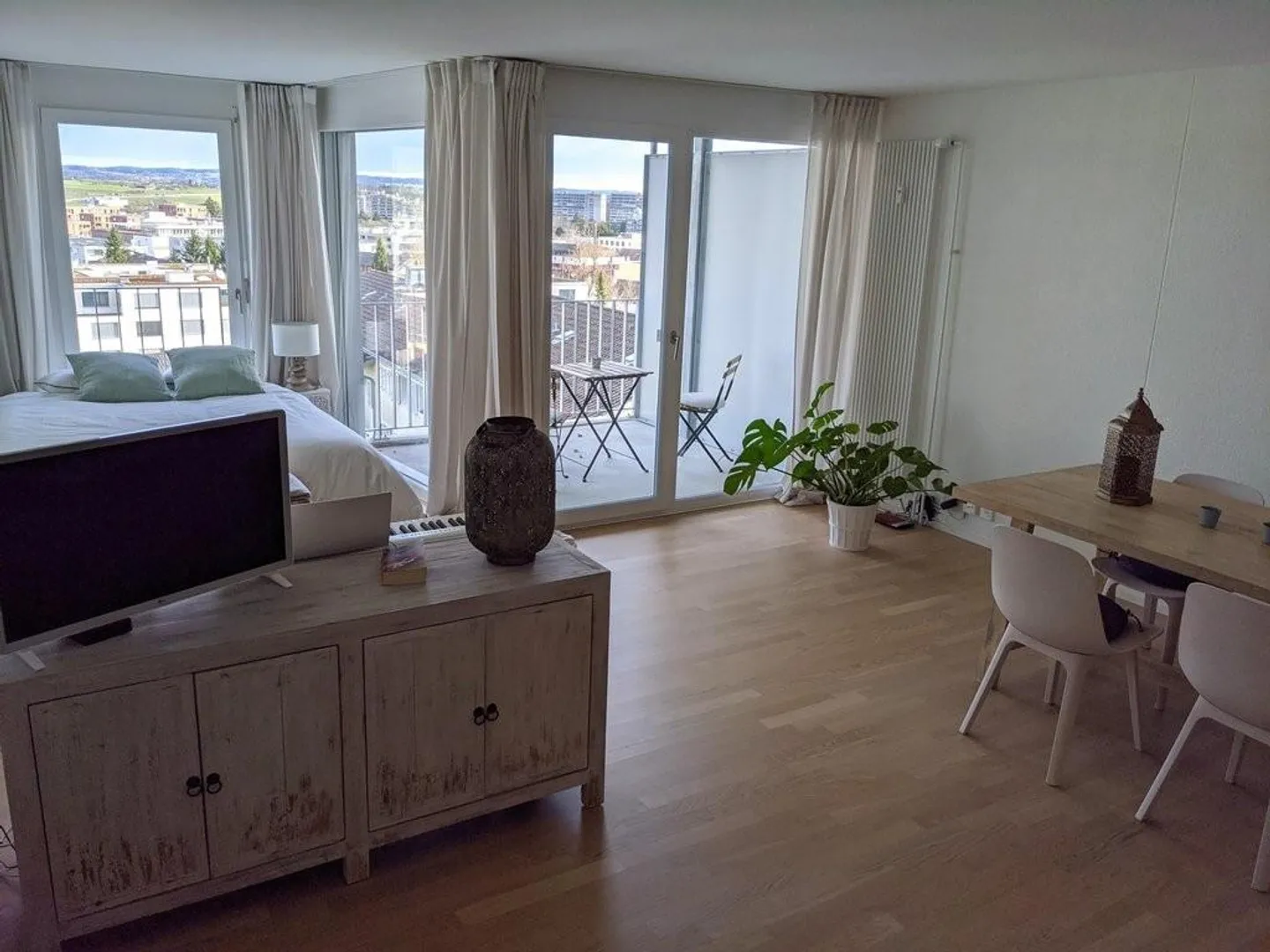 Modern 1.5-room apartment in the green for rent - Photo 2 of 4