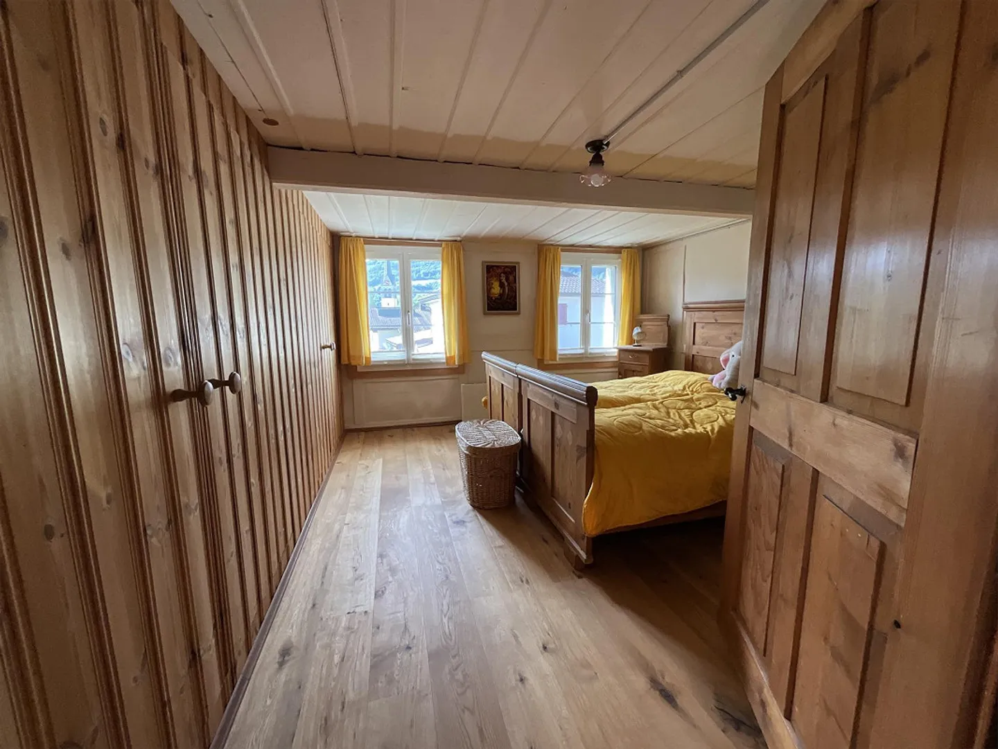Charmantes Holzhaus mit Geschichte, Garten und viel Potenzial - Foto 5 von 8